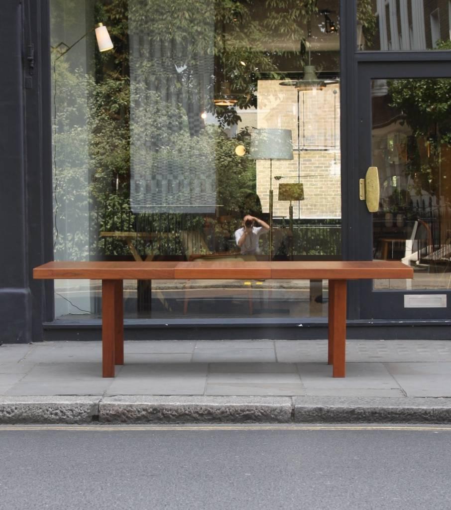 Carl-Gustaf Hiort af Ornäs 'Näyttely Junior' Extendable Dining Table In Excellent Condition In London, GB