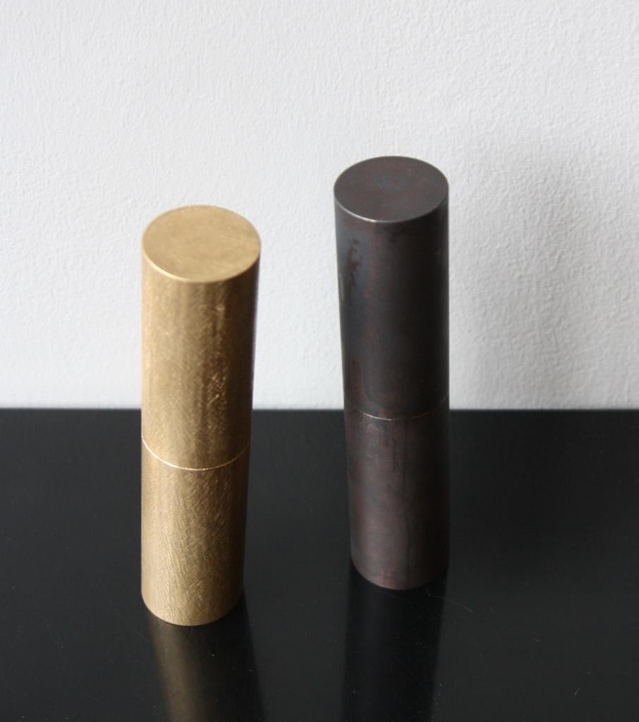 Italic Mill - Patinated Brass / Michael Anastassiades x Werkstätte Carl Auböck In New Condition For Sale In London, GB