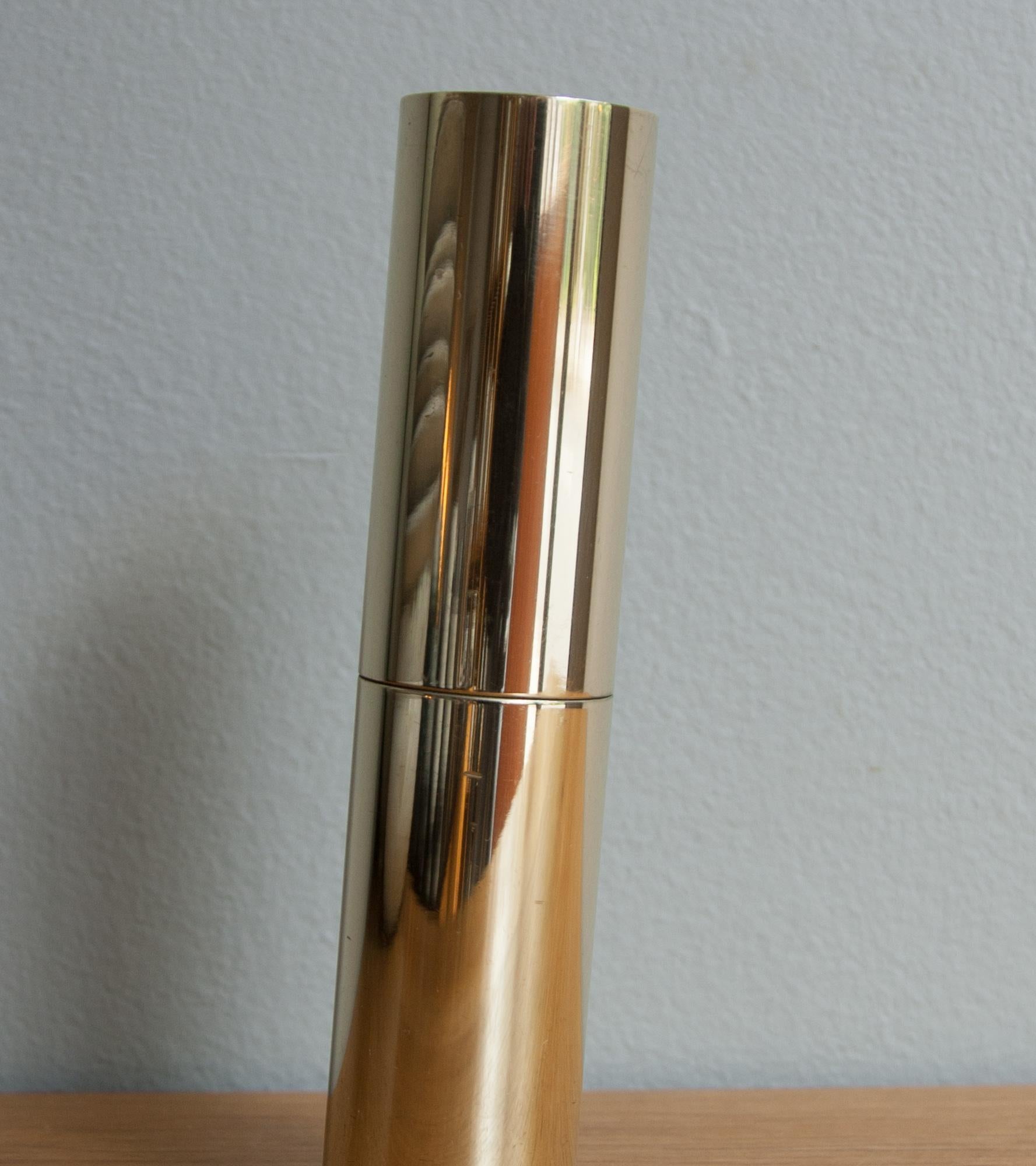Italic Mill - Polished Brass / Michael Anastassiades x Werkstätte Carl Auböck For Sale 2