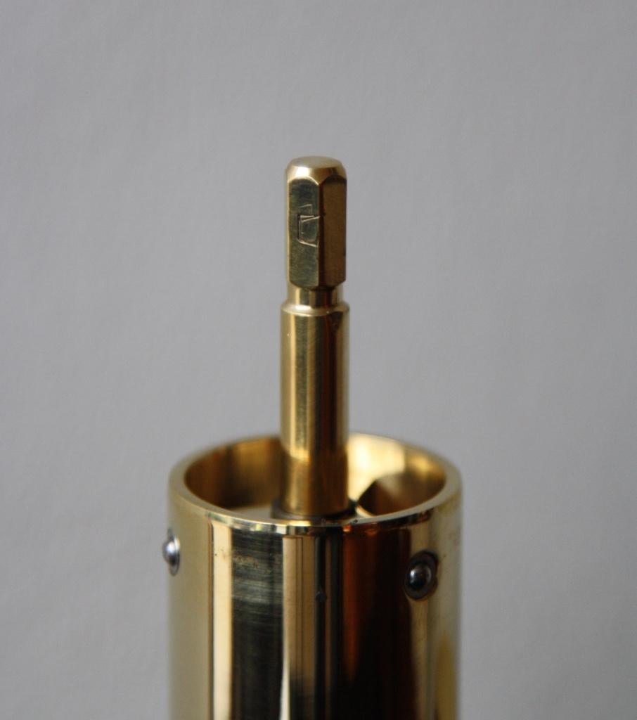 Contemporary Italic Mill - Polished Brass / Michael Anastassiades x Werkstätte Carl Auböck For Sale