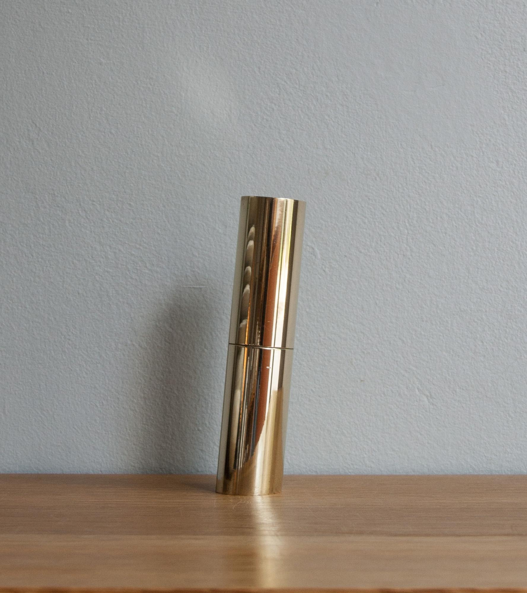 Italic Mill - Polished Brass / Michael Anastassiades x Werkstätte Carl Auböck For Sale 1