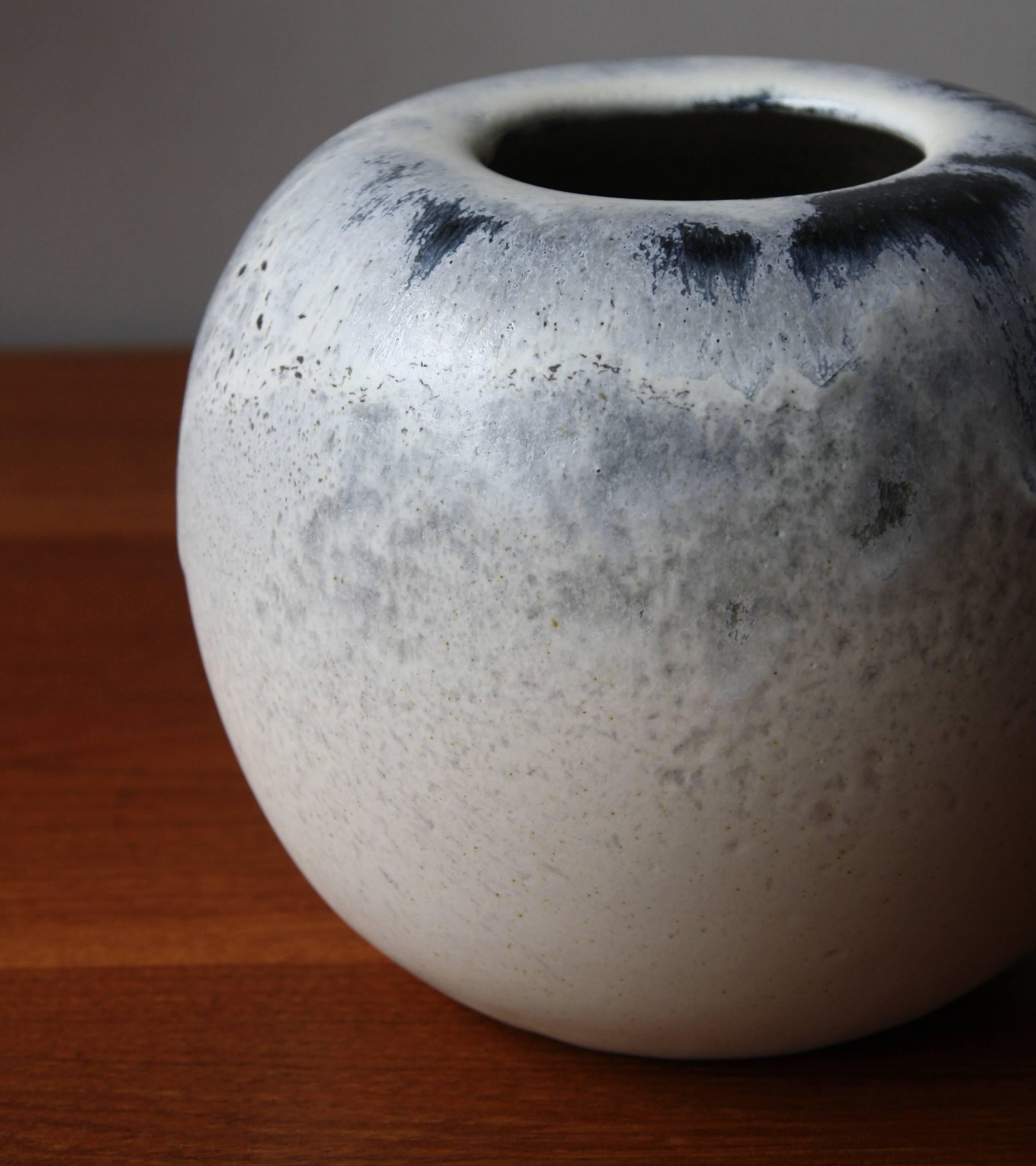 Kasper Würtz One Off Ovoid Stoneware Vase 2