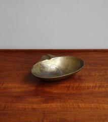 Carl Auböck II Solid Brass Biomorphic Modernist Ashtray, Vide Poche