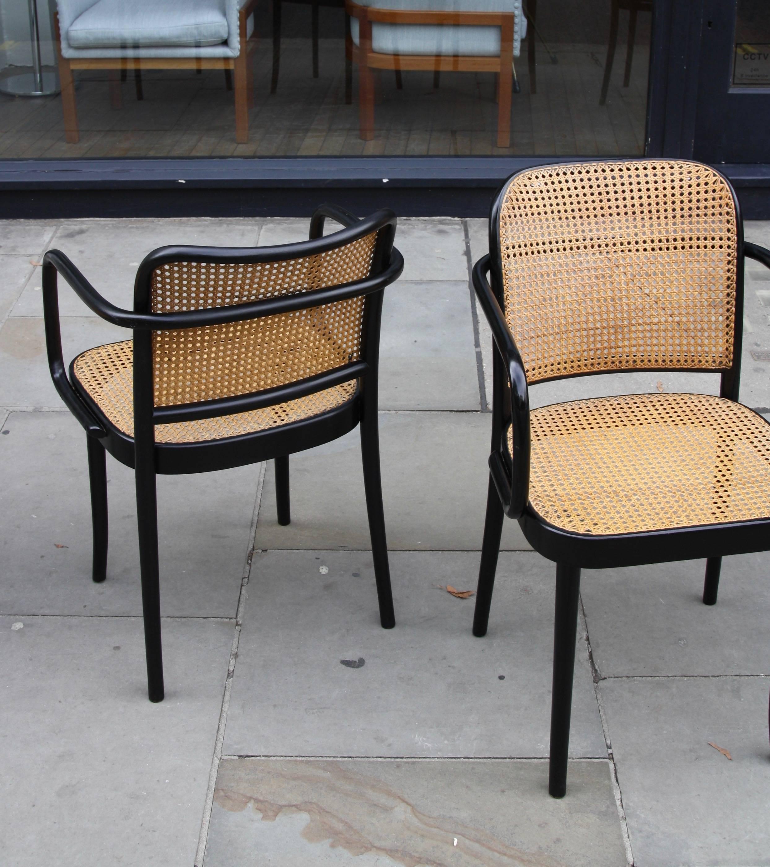 Josef Frank and Josef Hoffmann Vintage Set of 4 No.811 Thonet Chairs In Excellent Condition In London, GB