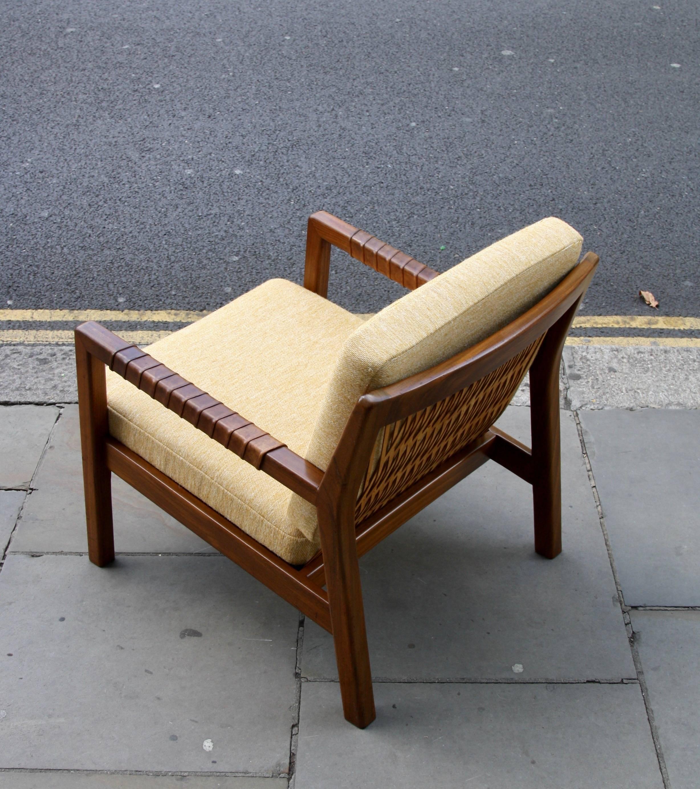 Carl Gustav Hiort af Ornäs Walnut and Leather 'Trienna' Armchair, Finland, 1950s 2