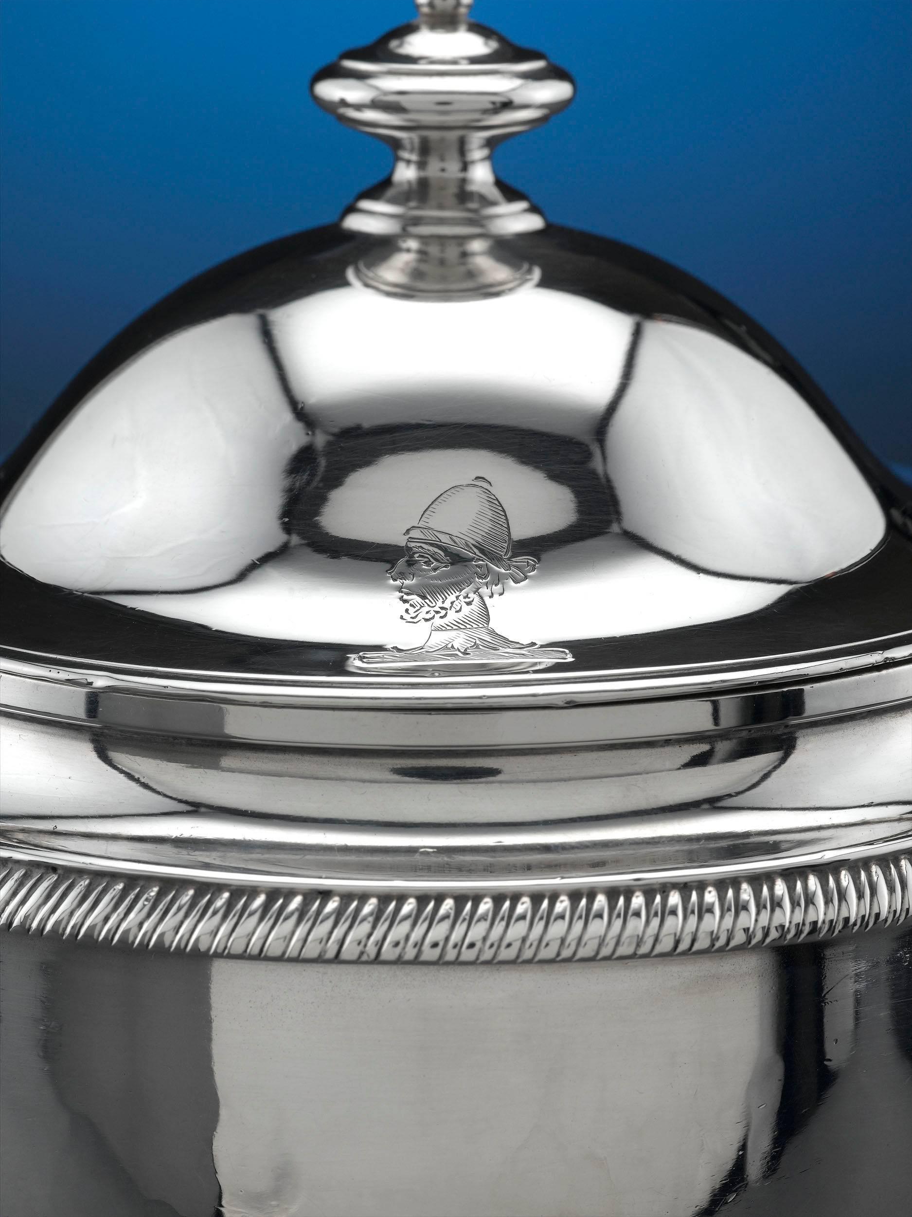 Silver Argyle Pot by Garrard In Excellent Condition In New Orleans, LA
