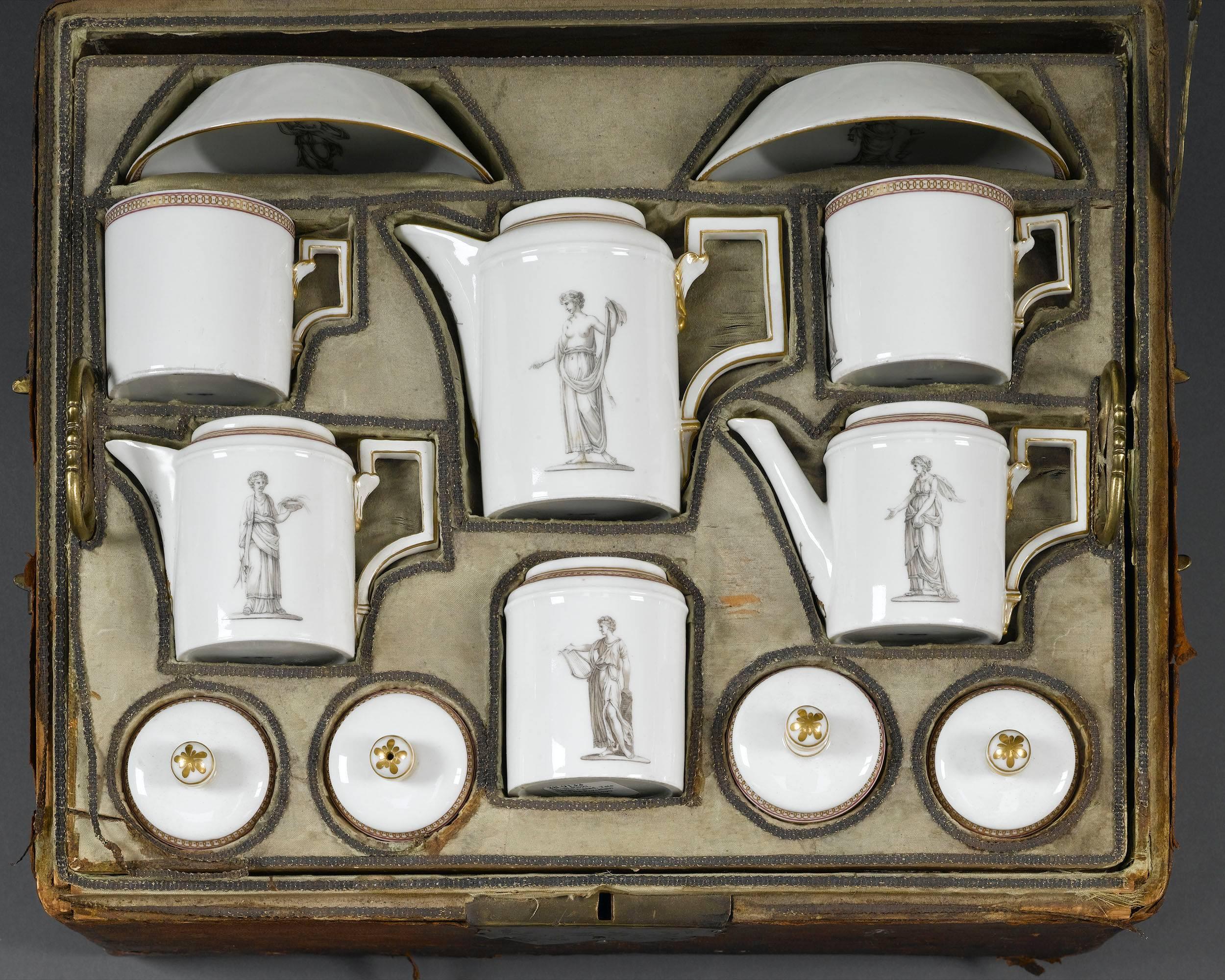 Allemand service à thé en porcelaine KPM du 18ème siècle