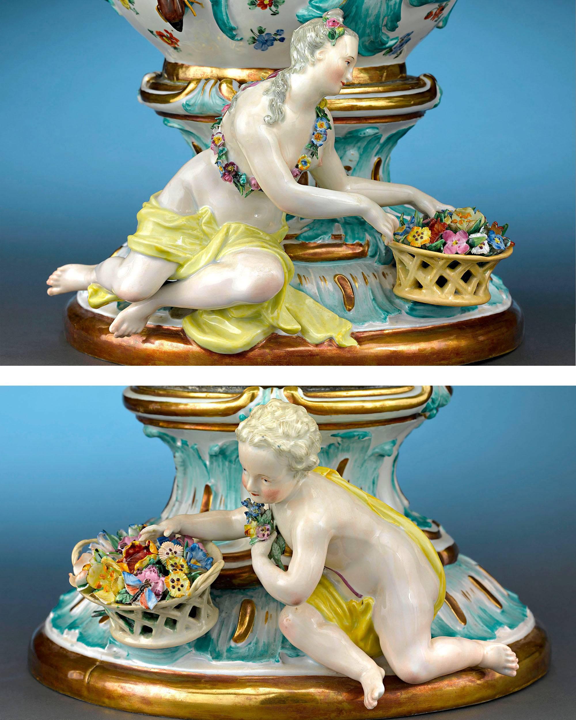 Pair of Meissen Mayflower Vases In Excellent Condition In New Orleans, LA
