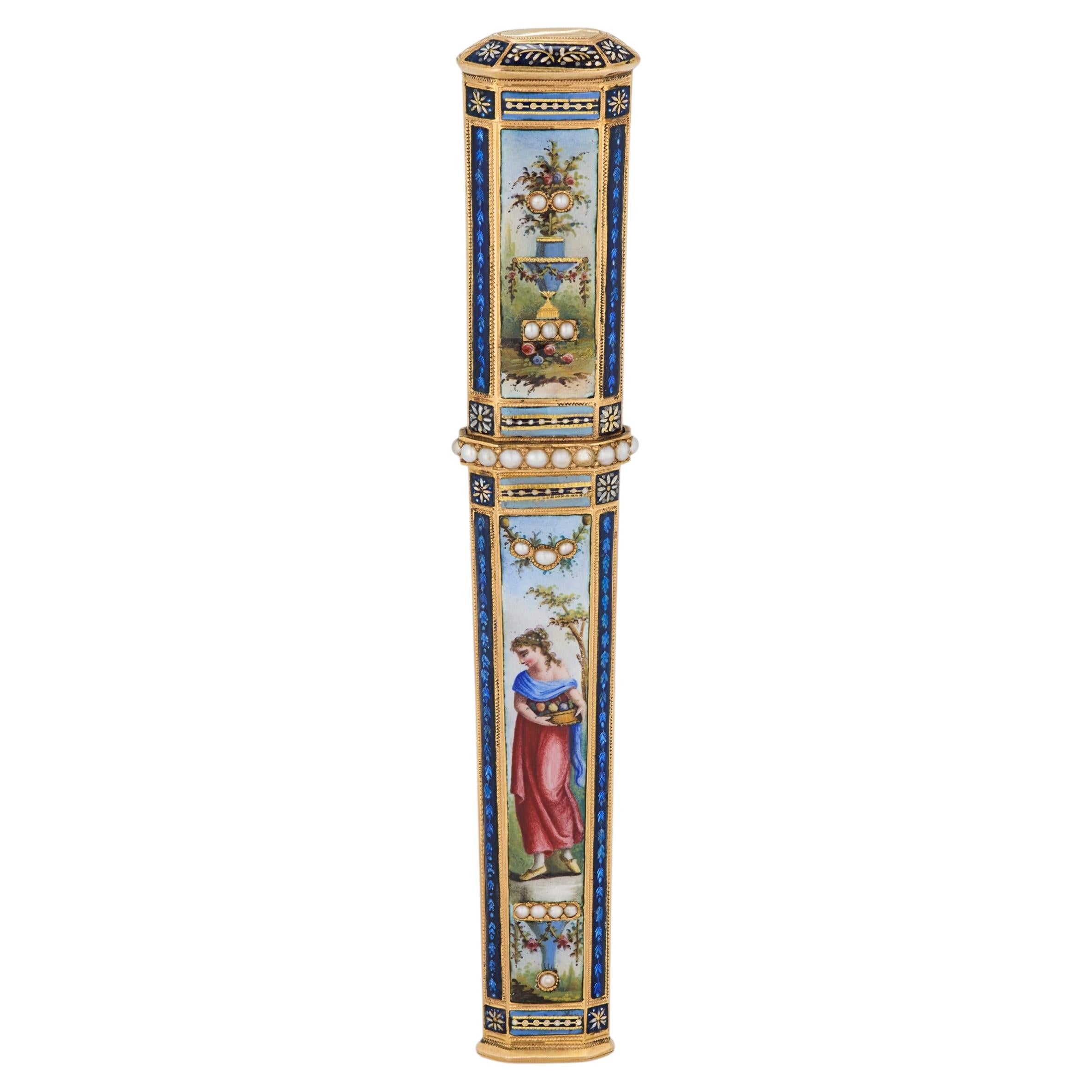 Gold and Enamel Étui For Sale