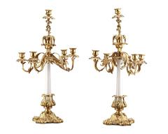Candelabro French Opaline bianco montato in ottone