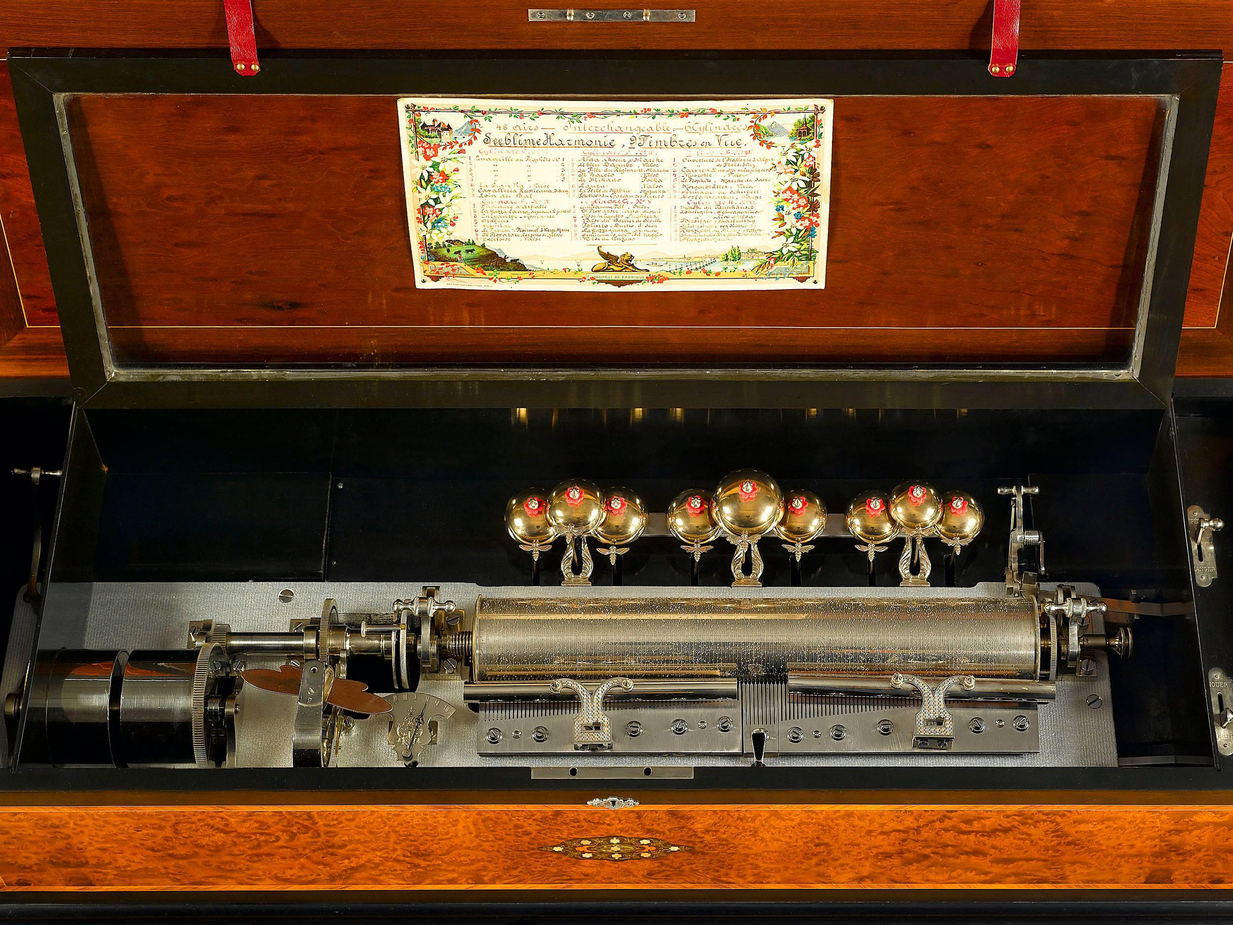 Victorian Sublime Harmonie Music Box