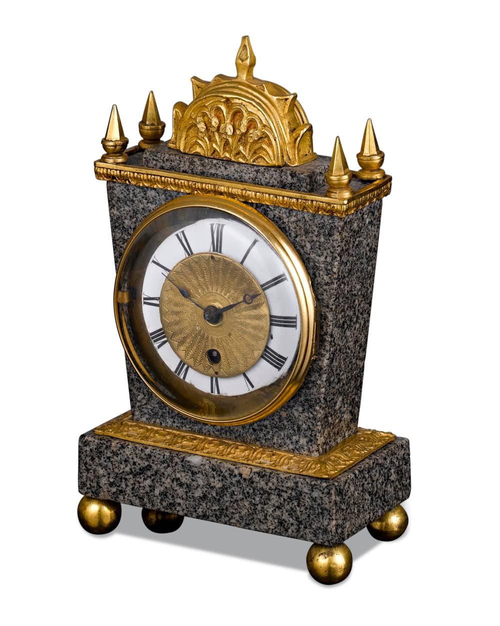 George III Horloge anglaise en porphyre par Ellicott  en vente