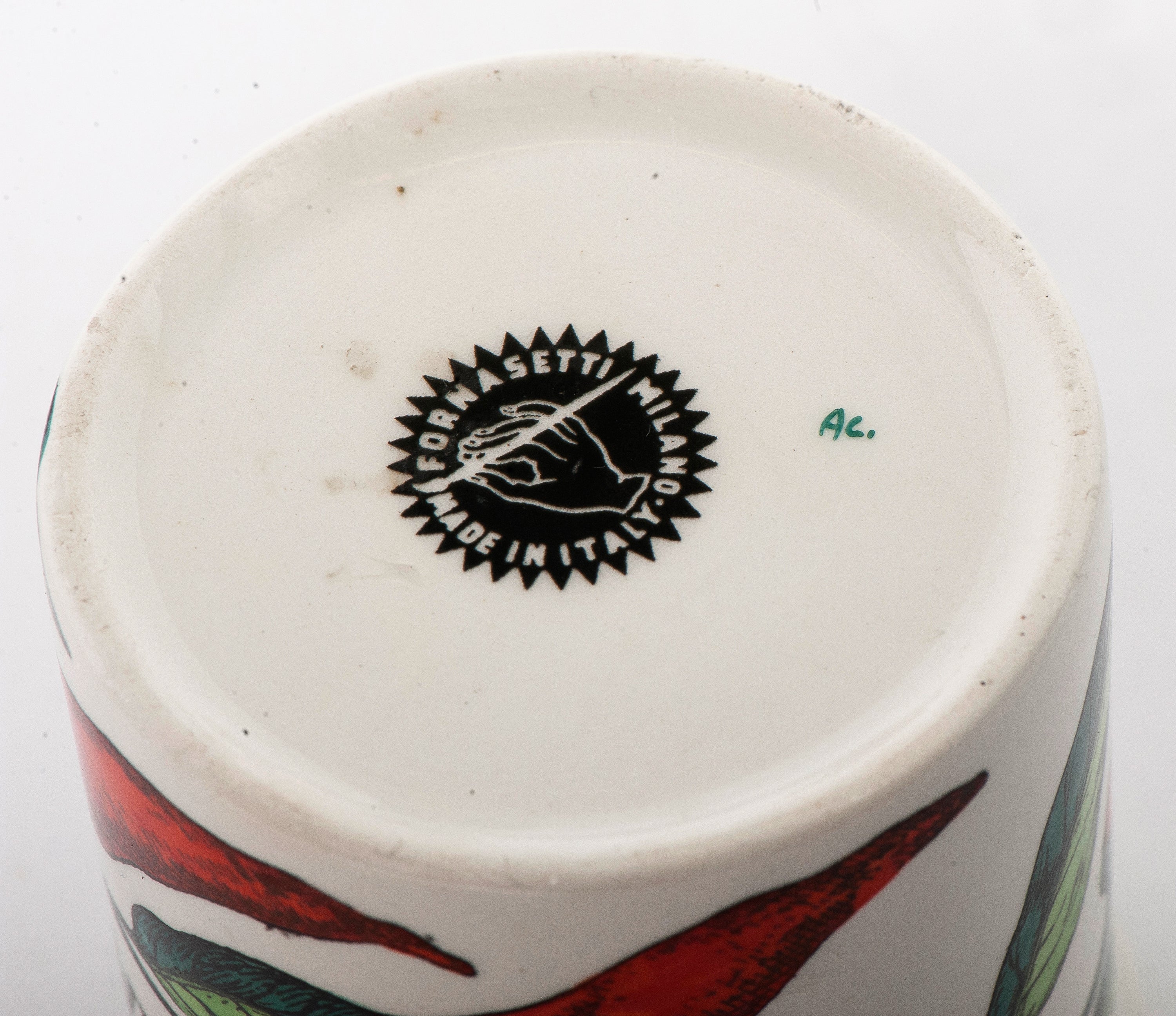 Piero Fornasetti porcelain paprika jar with cover, Italy circa 1960 In Excellent Condition For Sale In Macclesfield, Cheshire