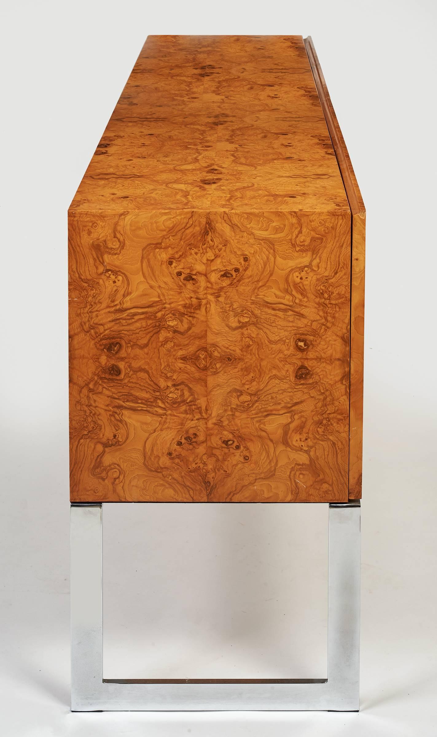 1970s Signed Milo Baughman Credenza or Buffet in Burl Wood 1