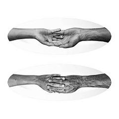 Je Te Mangerais Dans La Main Centerpiece by Jr and Prourry