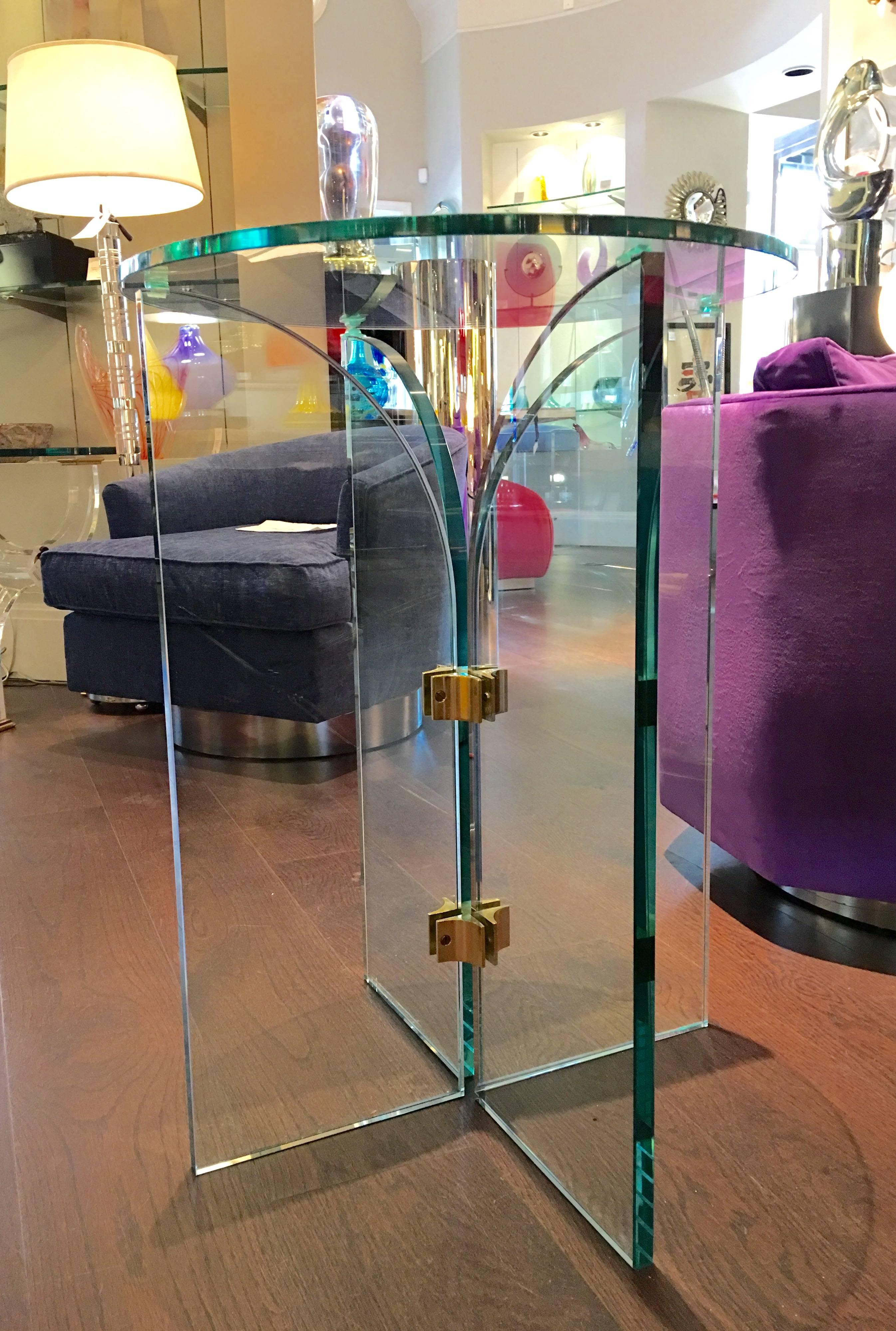 Mid-Century Modern Pace Brass and Glass End Table For Sale