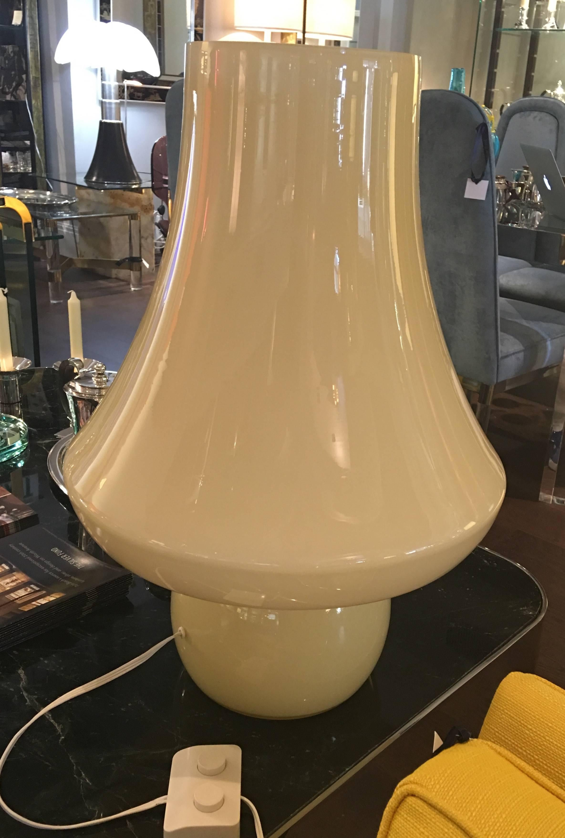 Mid-Century Modern Gino Vistosi Mushroom-Shaped Murano Glass Table Lamp For Sale
