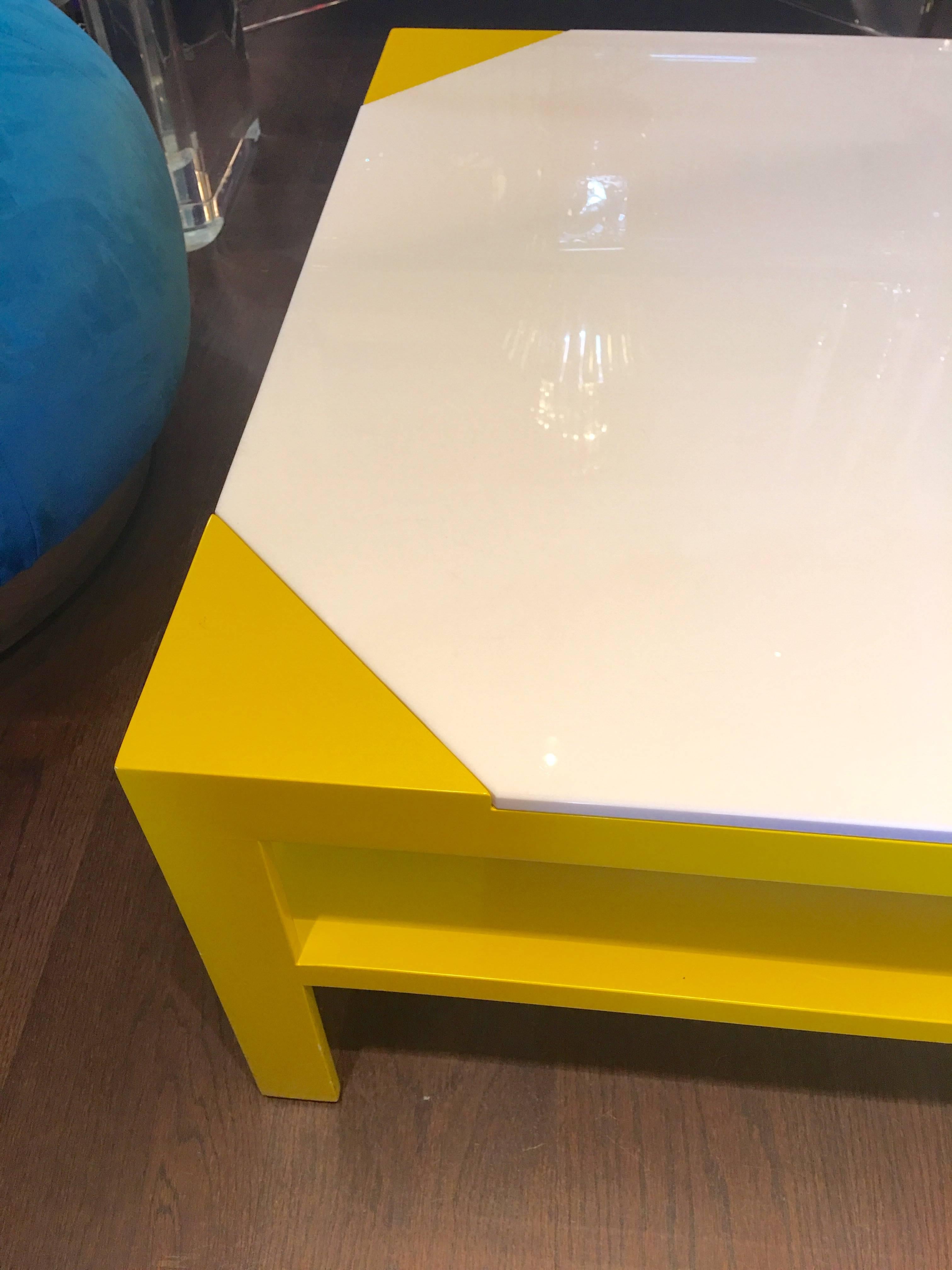 Tommi Parzinger Coffee Table In Excellent Condition For Sale In Palm Beach, FL