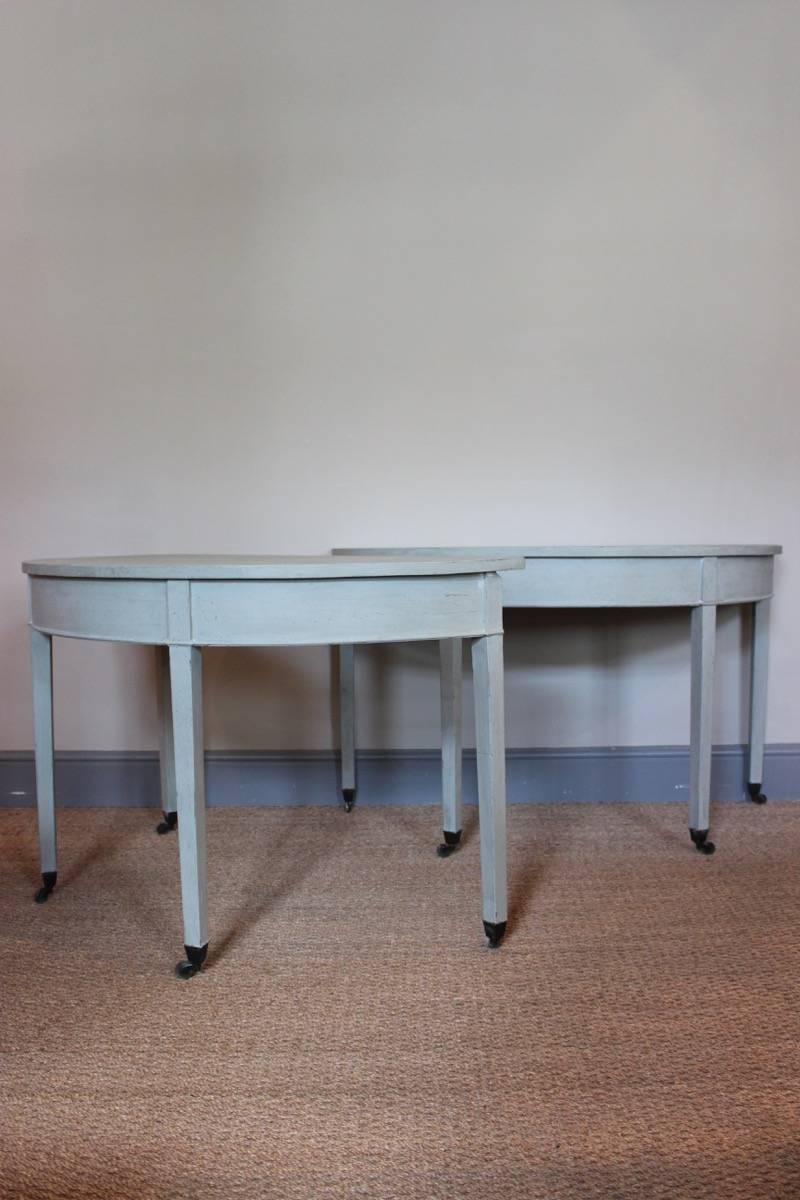 Pair of Georgian Demilune Side Tables In Good Condition In Gloucestershire, GB