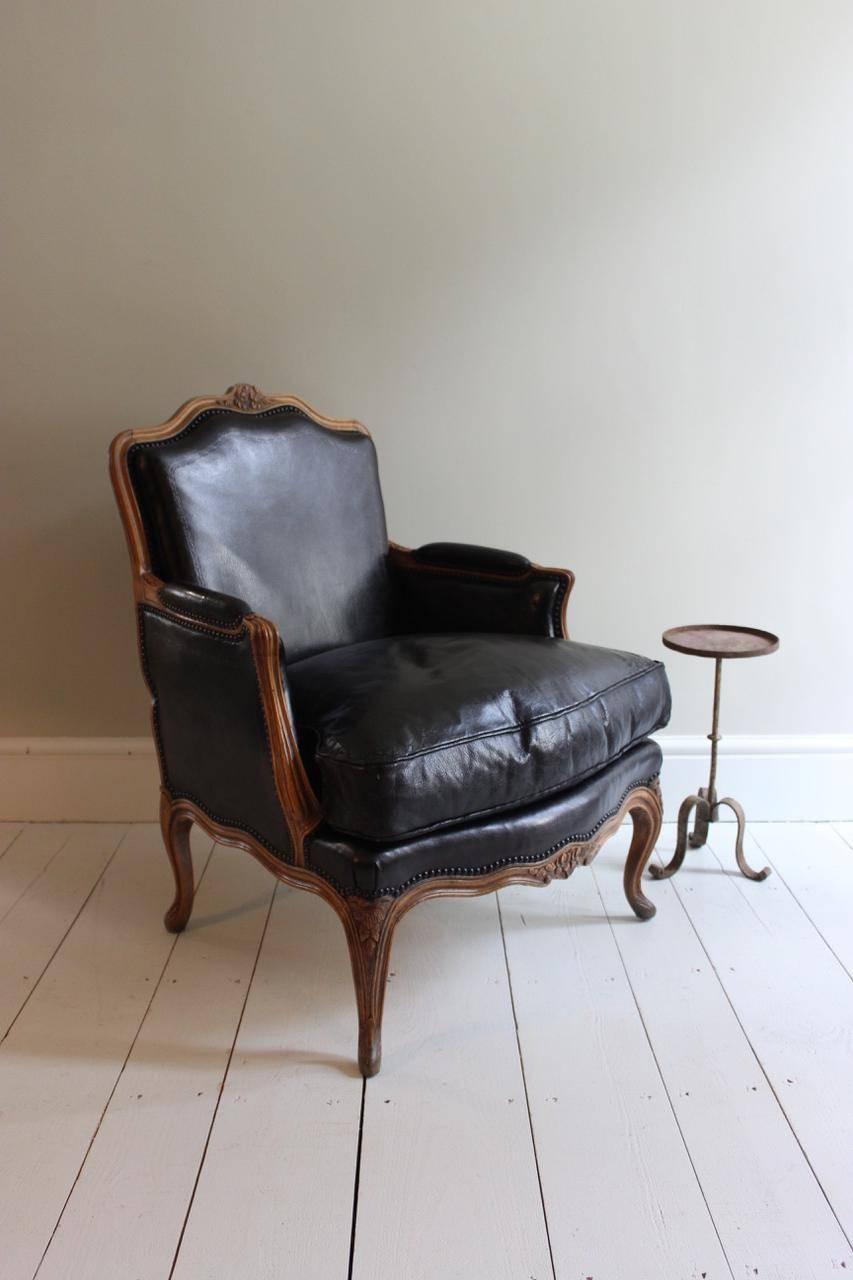 French Beech and Leather Bergere in the Louis XV Style, circa 1900 1