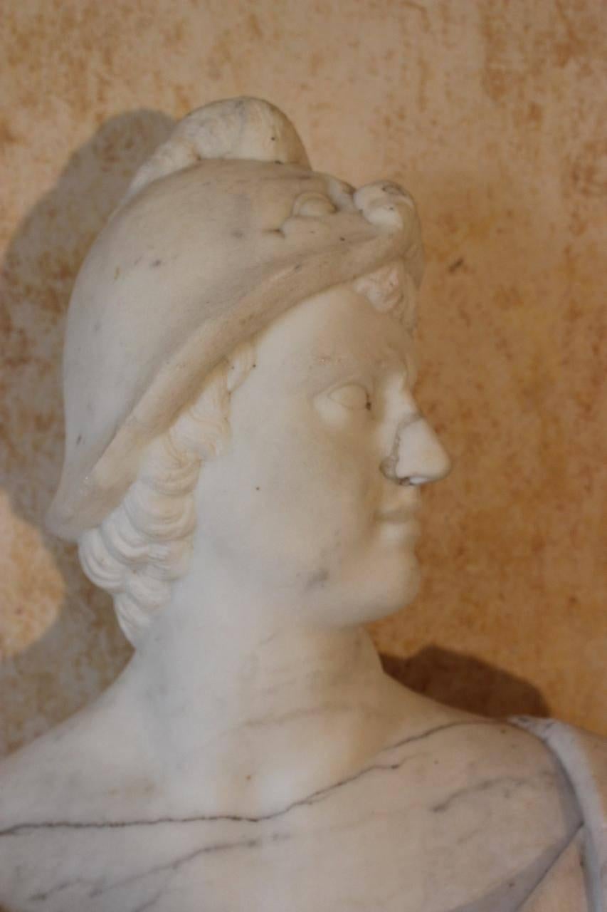 Fine Pair of 18th Century Italian Marble Busts 4