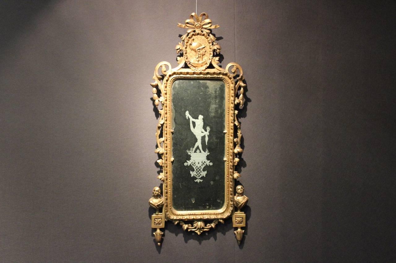 Italian Fine 18th Century Venetian Pier Mirror For Sale