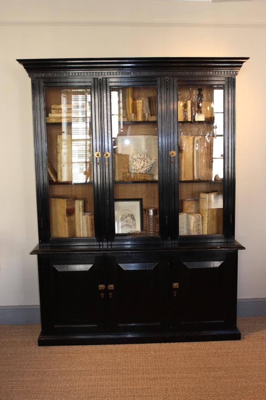 19th Century French Ebonized Oak Bookcase In Good Condition In Gloucestershire, GB