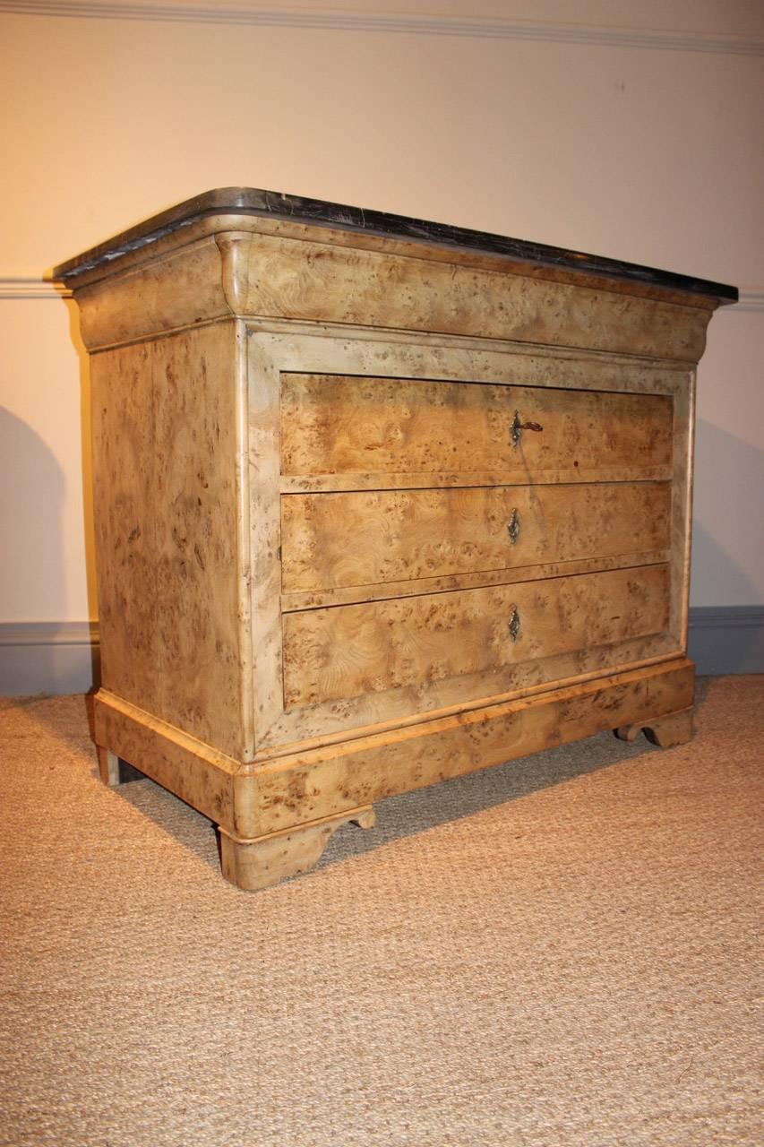 19th Century Bleached Burr Elm French Commode In Good Condition In Gloucestershire, GB