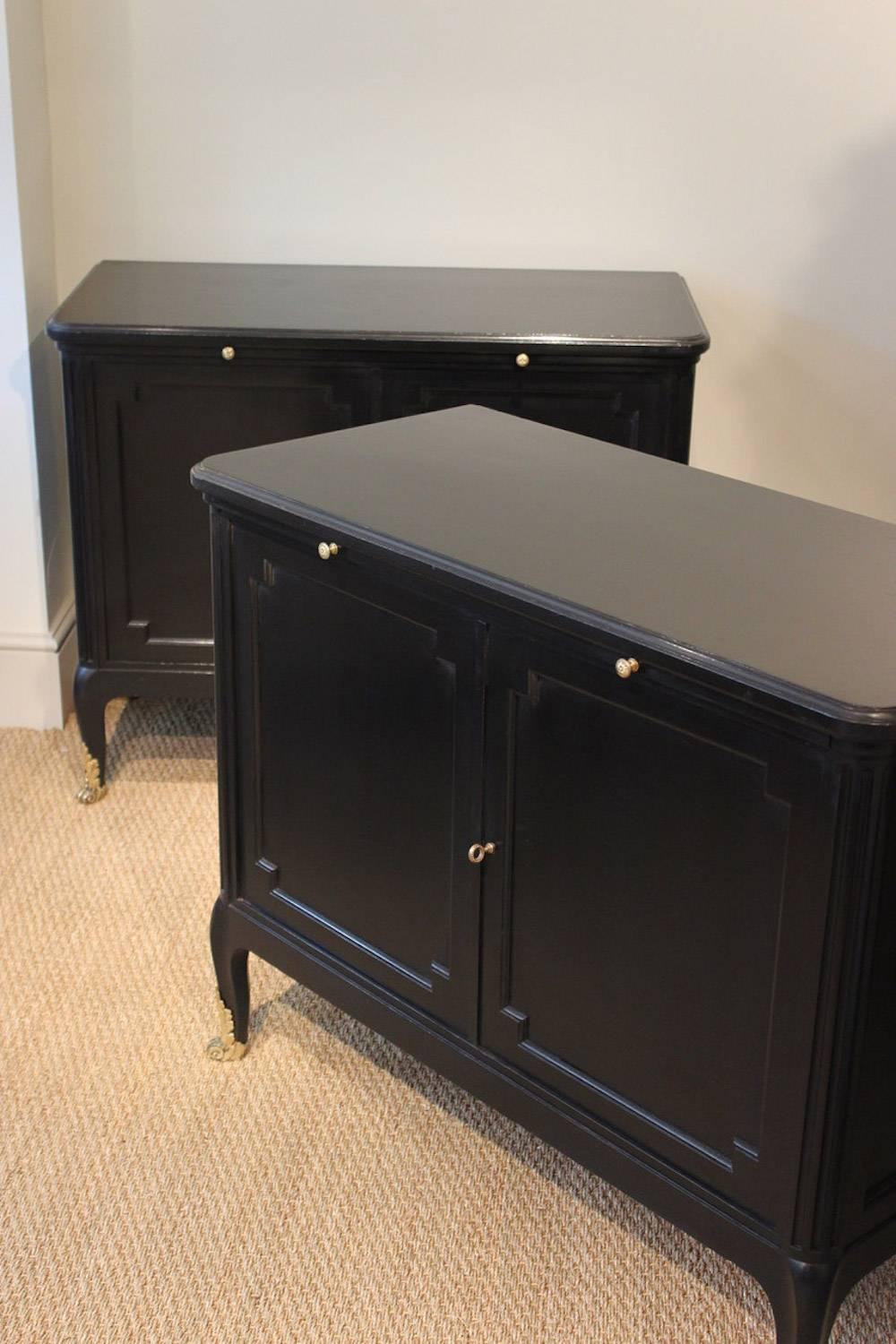 Louis XVI Pair of 19th Century Transitional Style Ebonized Commodes or Dressing Chests