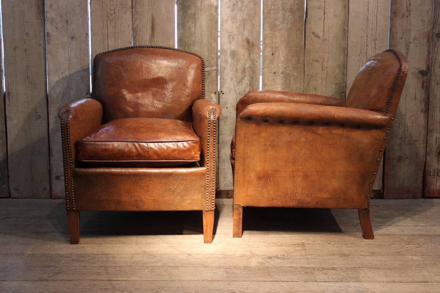 20th Century Pair of French 1930s Leather Club Armchairs