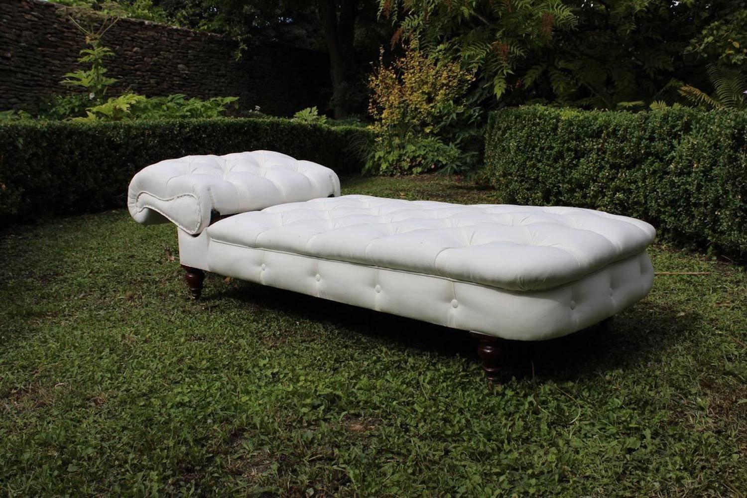 English 19th Century Country House Daybed