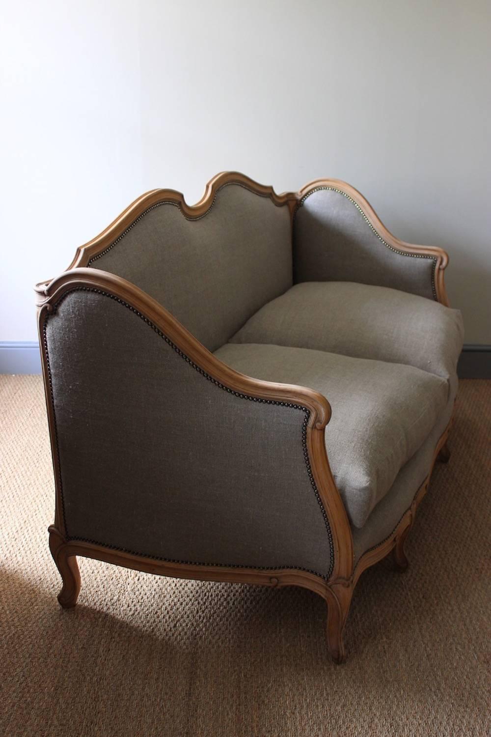 French Louis XV Style Linen Sofa, circa 1900 For Sale 2