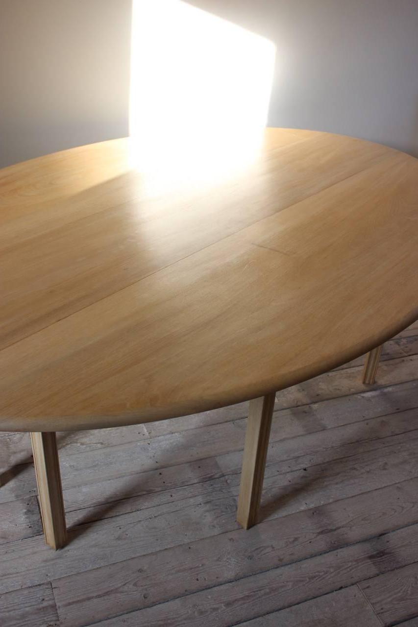 1950s Bleached Mahogany Dining Table In Excellent Condition For Sale In Gloucestershire, GB