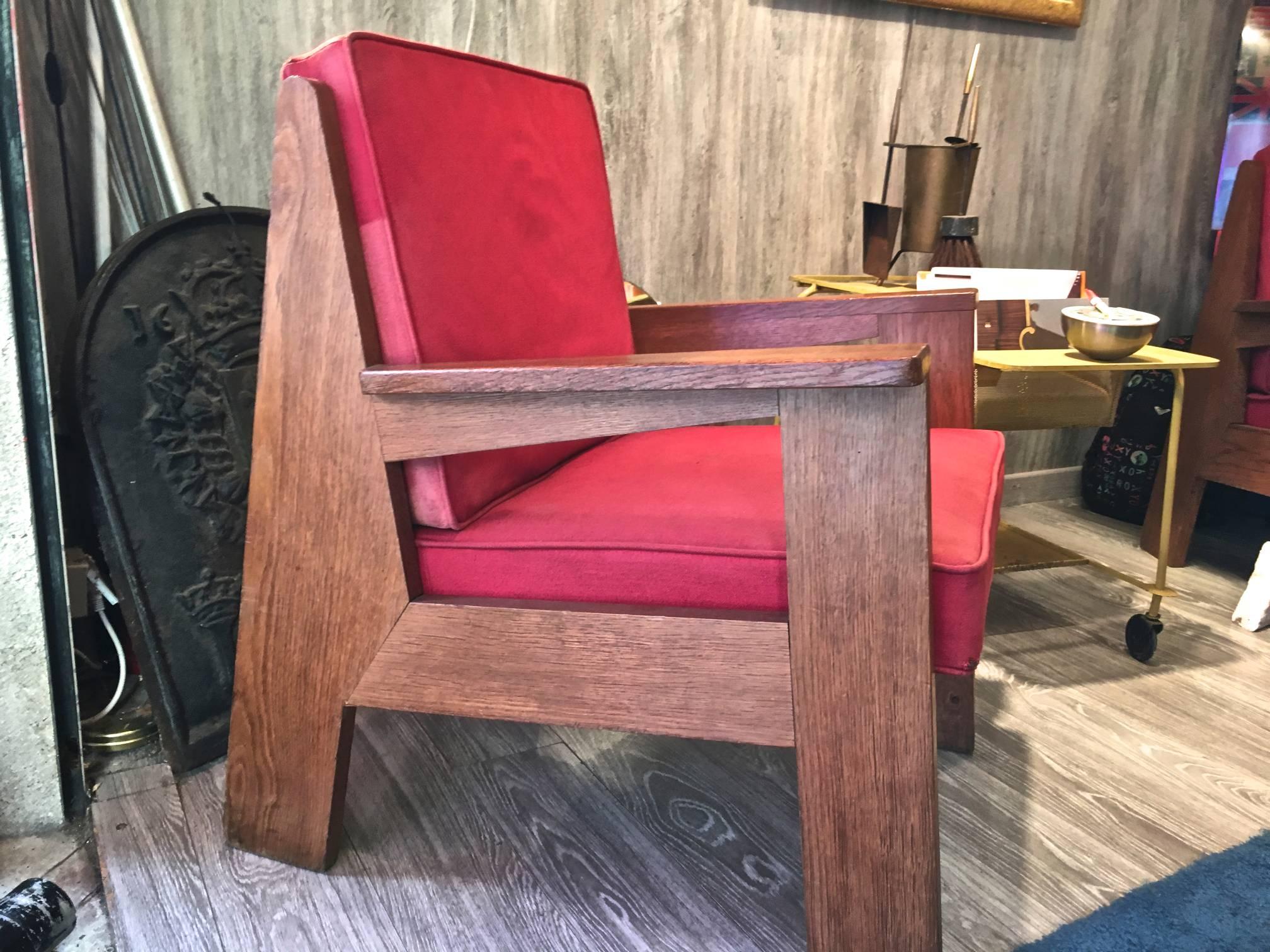 Pierre Jeanneret Attributed Pair of Oak Modernist Chairs with Striking Design In Good Condition For Sale In Paris, ile de france