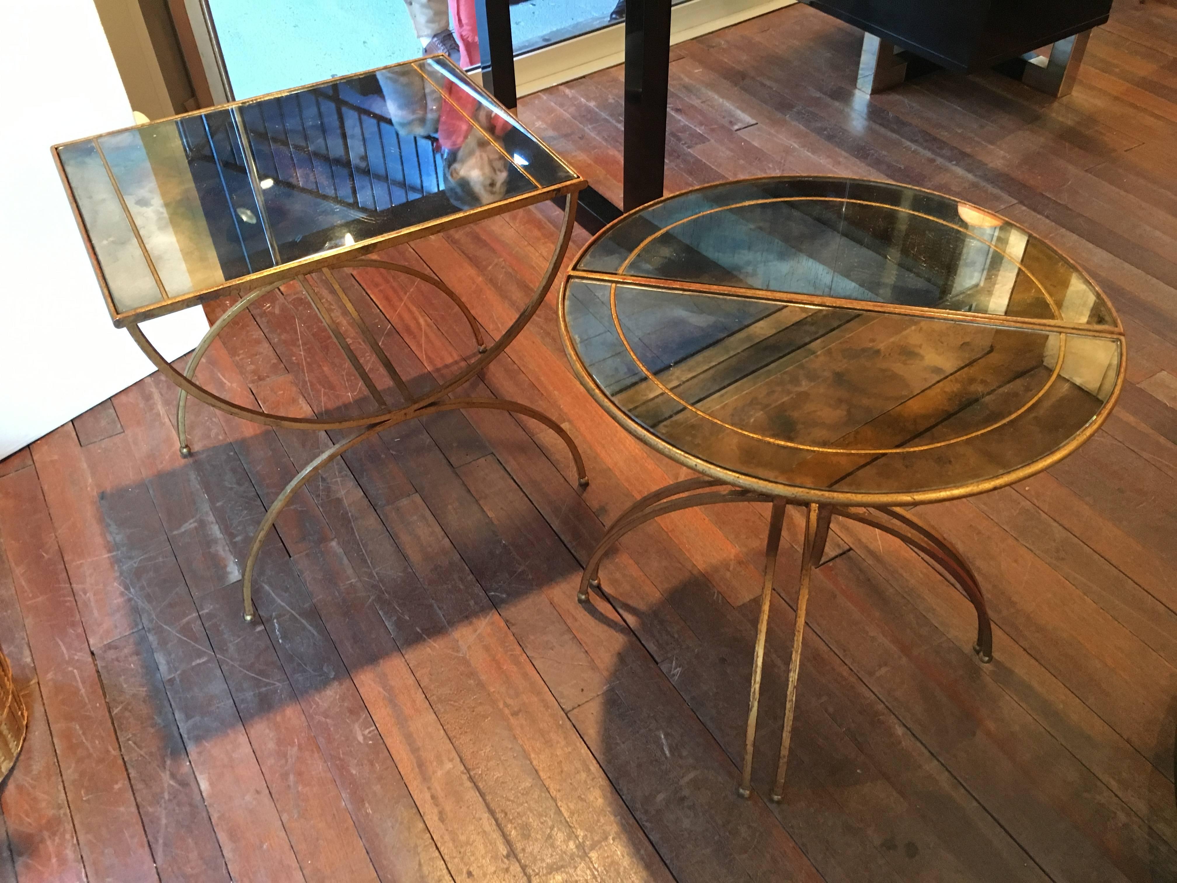 Maison Baguès Semi-Sphere Gold Leaf Iron Three-Part Coffee Table In Excellent Condition For Sale In Paris, ile de france