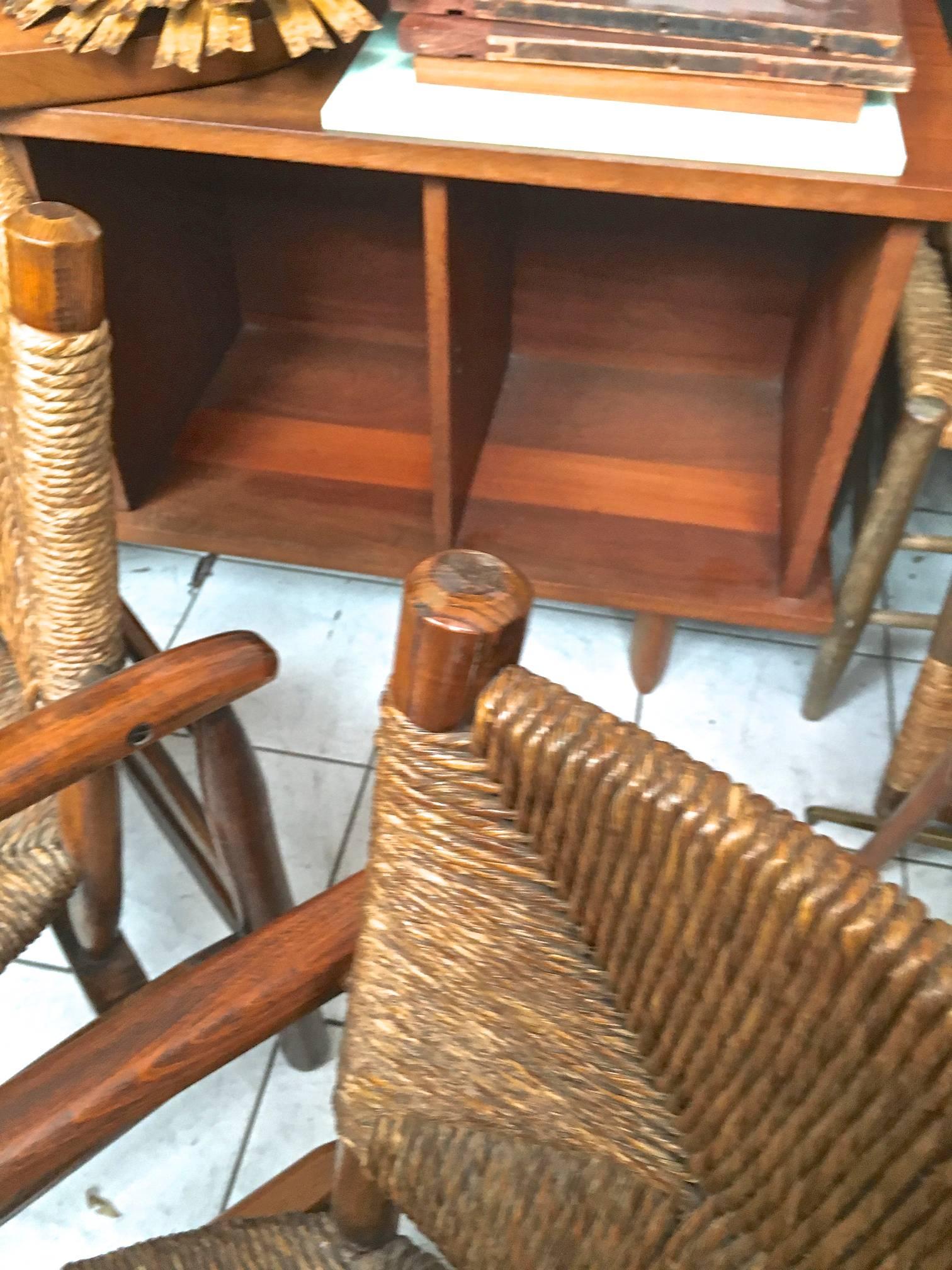 Charlotte Perriand Genuine Early Pair of Rush Armchairs in Vintage Condition In Good Condition For Sale In Paris, ile de france
