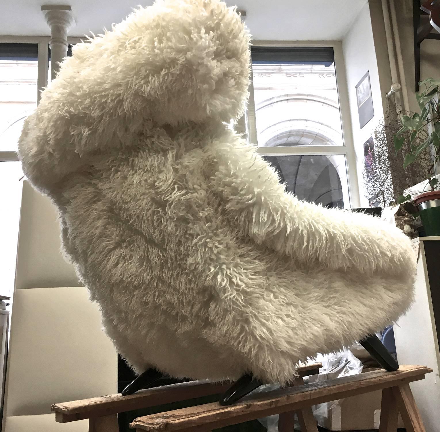 Illum Wikkelso Spectacular Hammer Lounge Chair Covered in Natural Sheepskin Fur For Sale 4