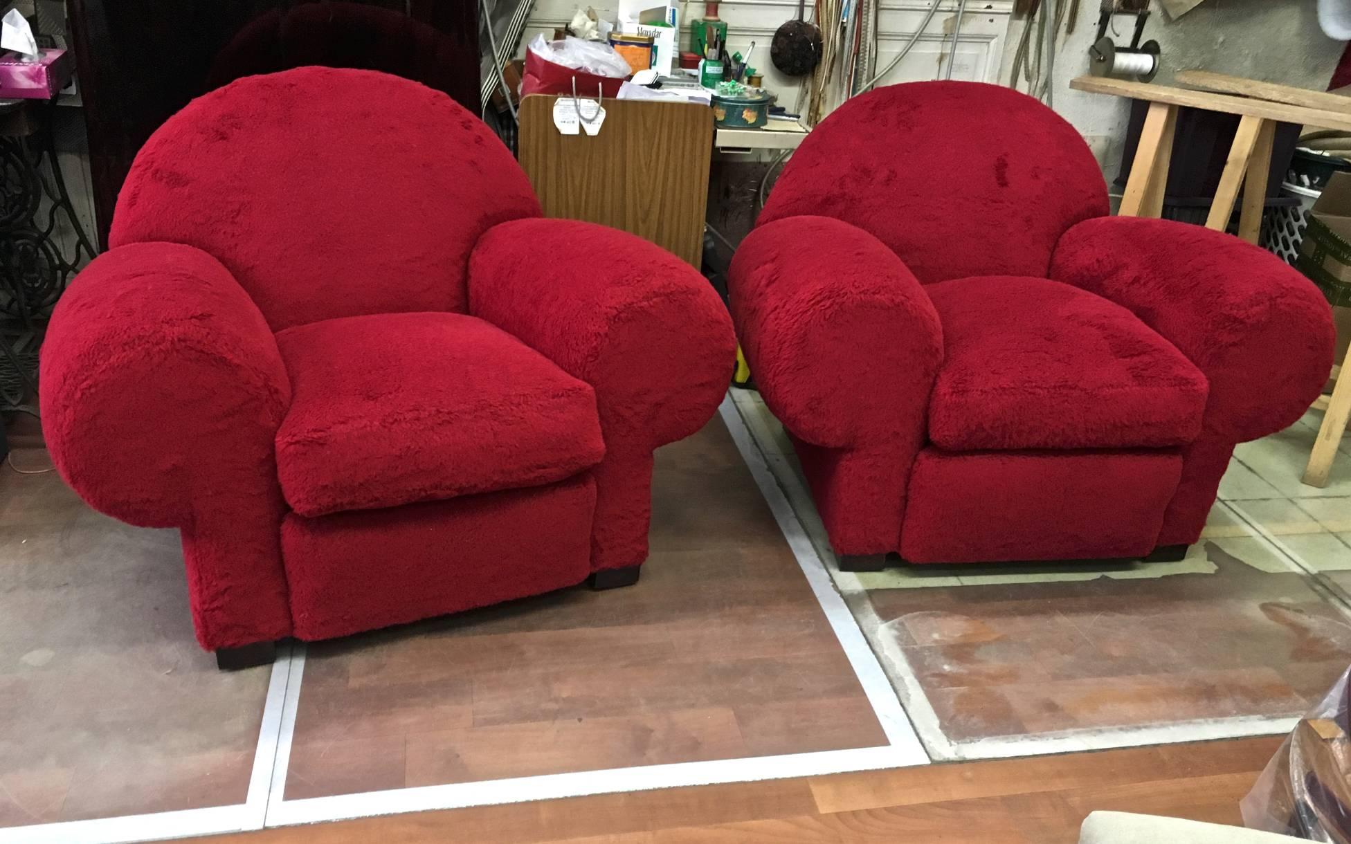 Jean Royère for Gouffé Pair of Big Red Club Chairs in Red Wool Faux Fur For Sale 1