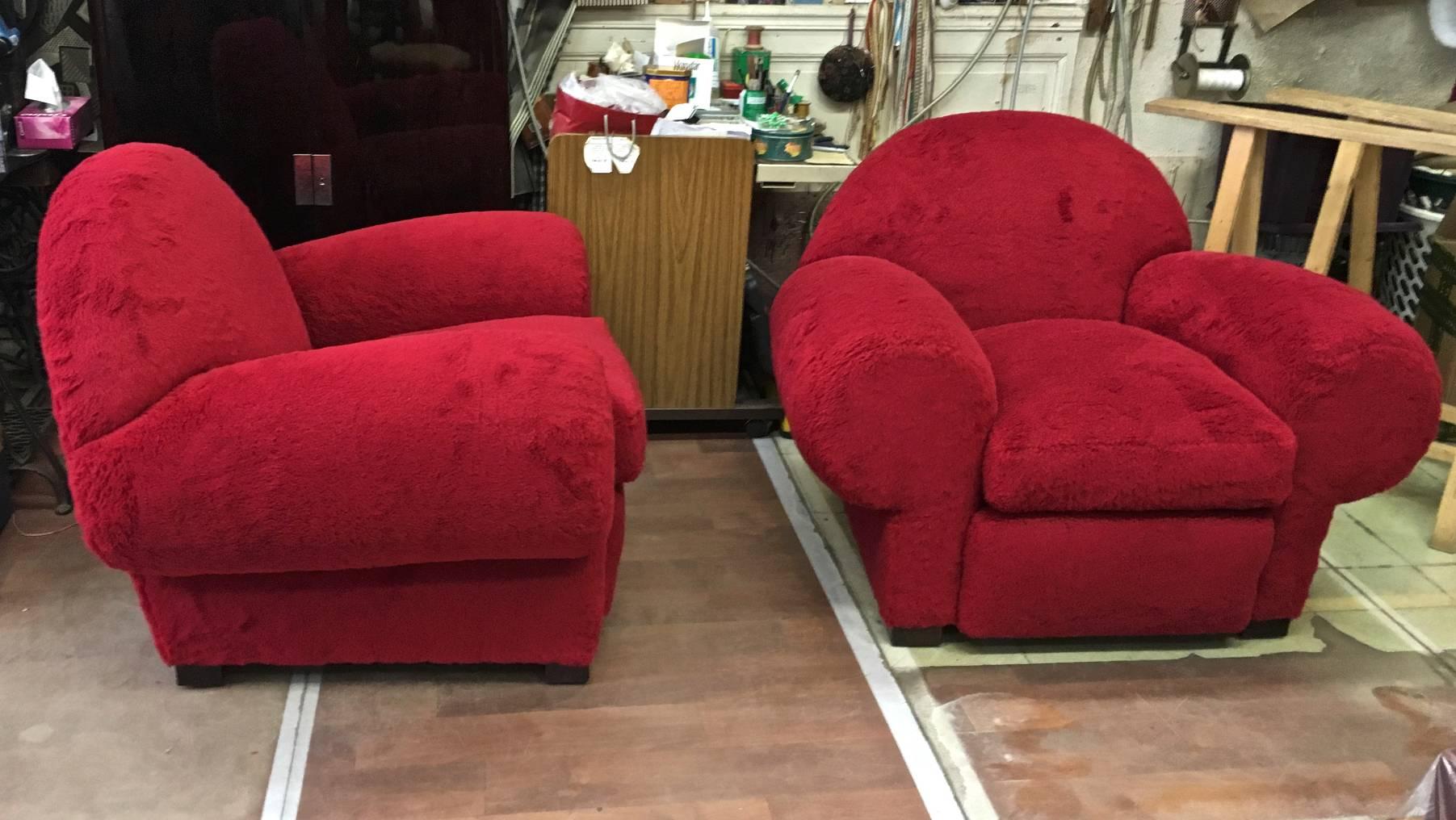 Jean Royère for Gouffé Pair of Big Red Club Chairs in Red Wool Faux Fur For Sale 2