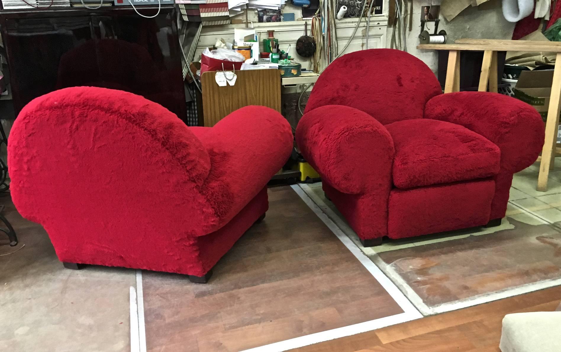 Jean Royère for Gouffé Pair of Big Red Club Chairs in Red Wool Faux Fur For Sale 3