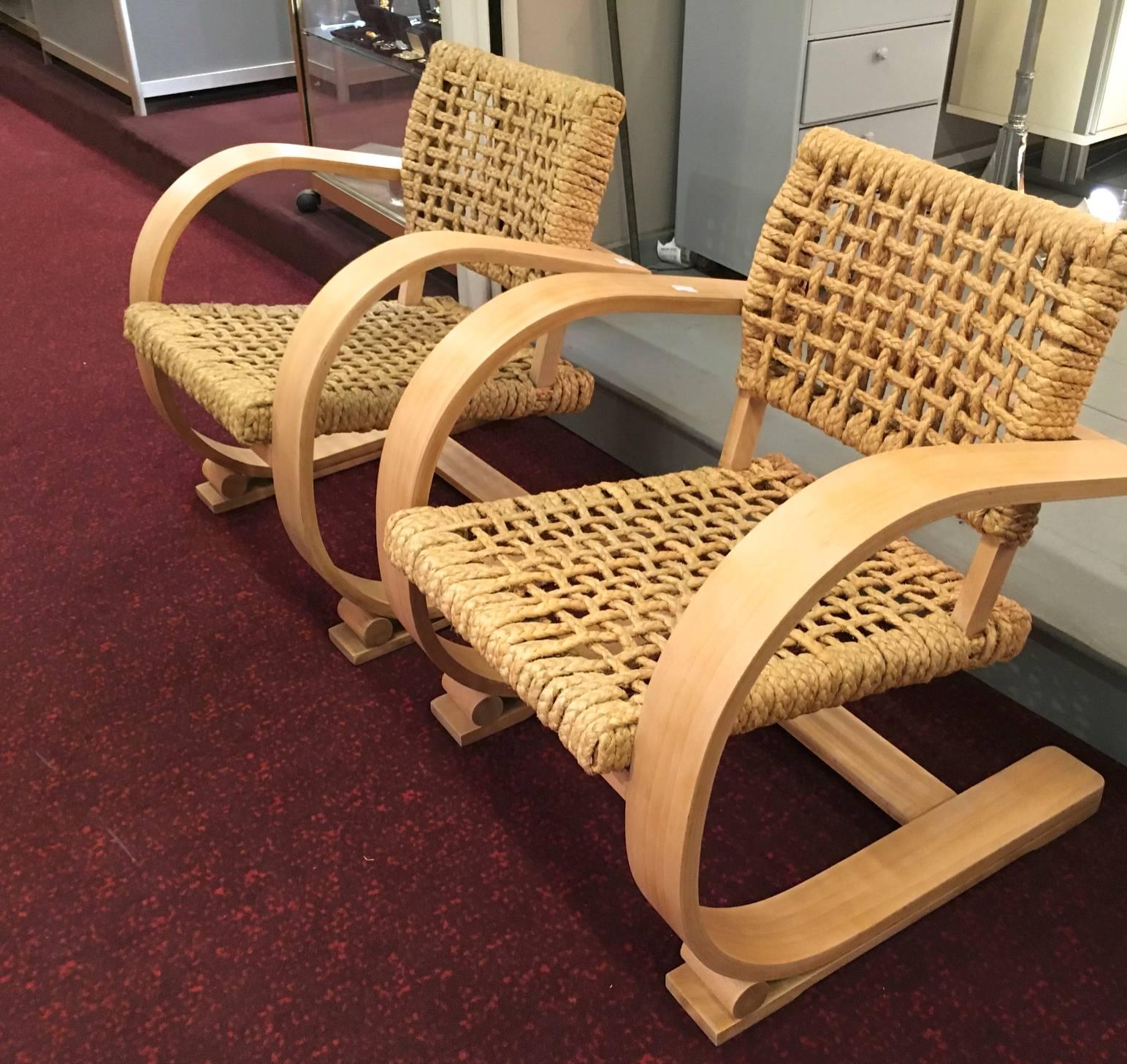 Mid-Century Modern Audoux Minet for Vibo Pair of Blond Bentwood and Rope Chairs For Sale