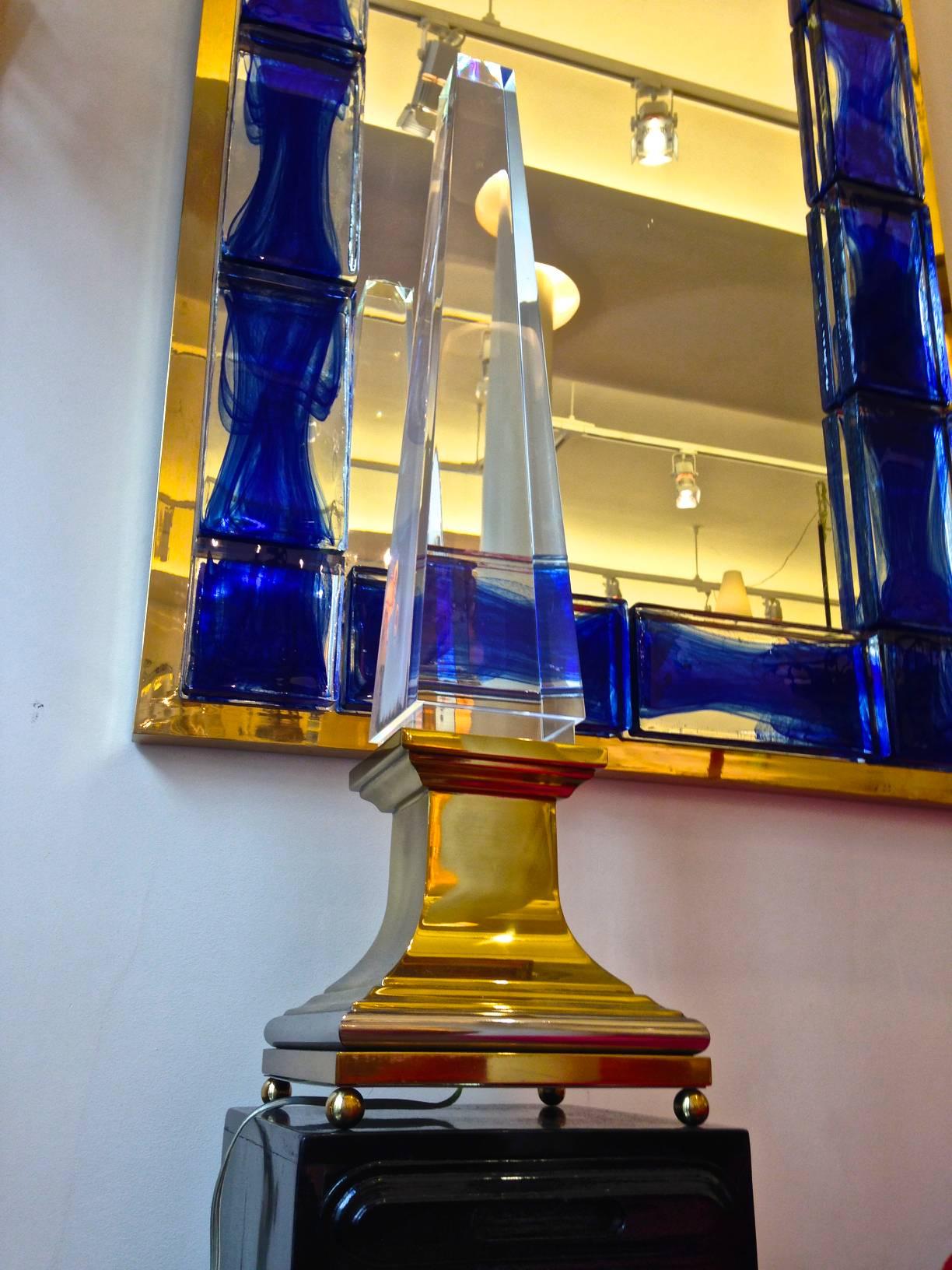 Spectacular Pair of Big Obelisk French Lucite Lighted Lamps on Gold Bronze Base For Sale 1