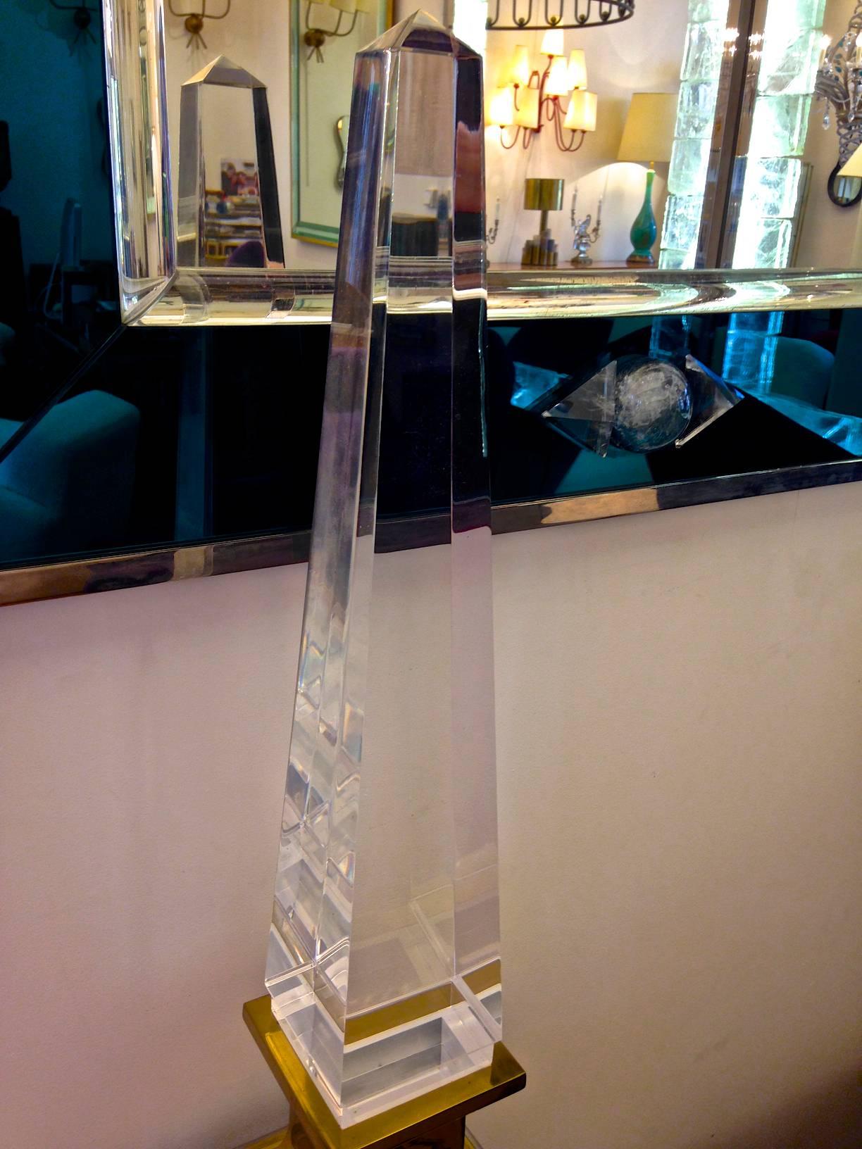 Spectacular Pair of Big Obelisk French Lucite Lighted Lamps on Gold Bronze Base For Sale 3