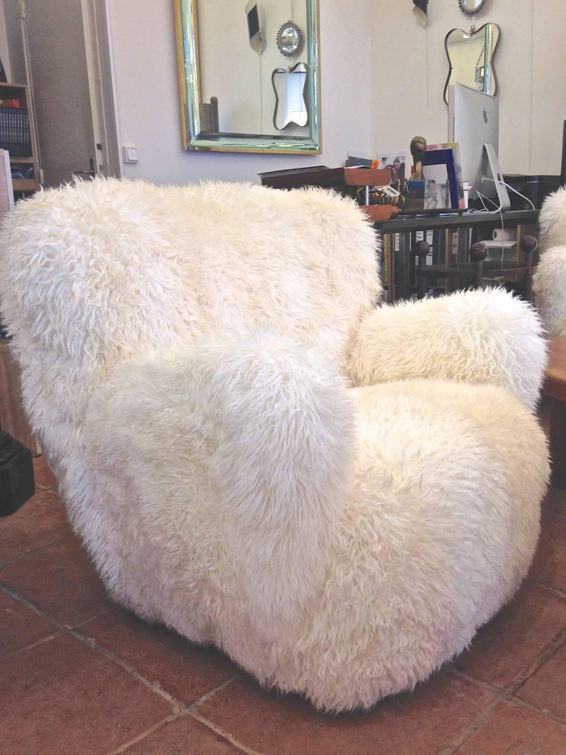 Viggo Boesen Pair of Hairy Club Chairs Covered in Sheep Skin Fur For Sale 2