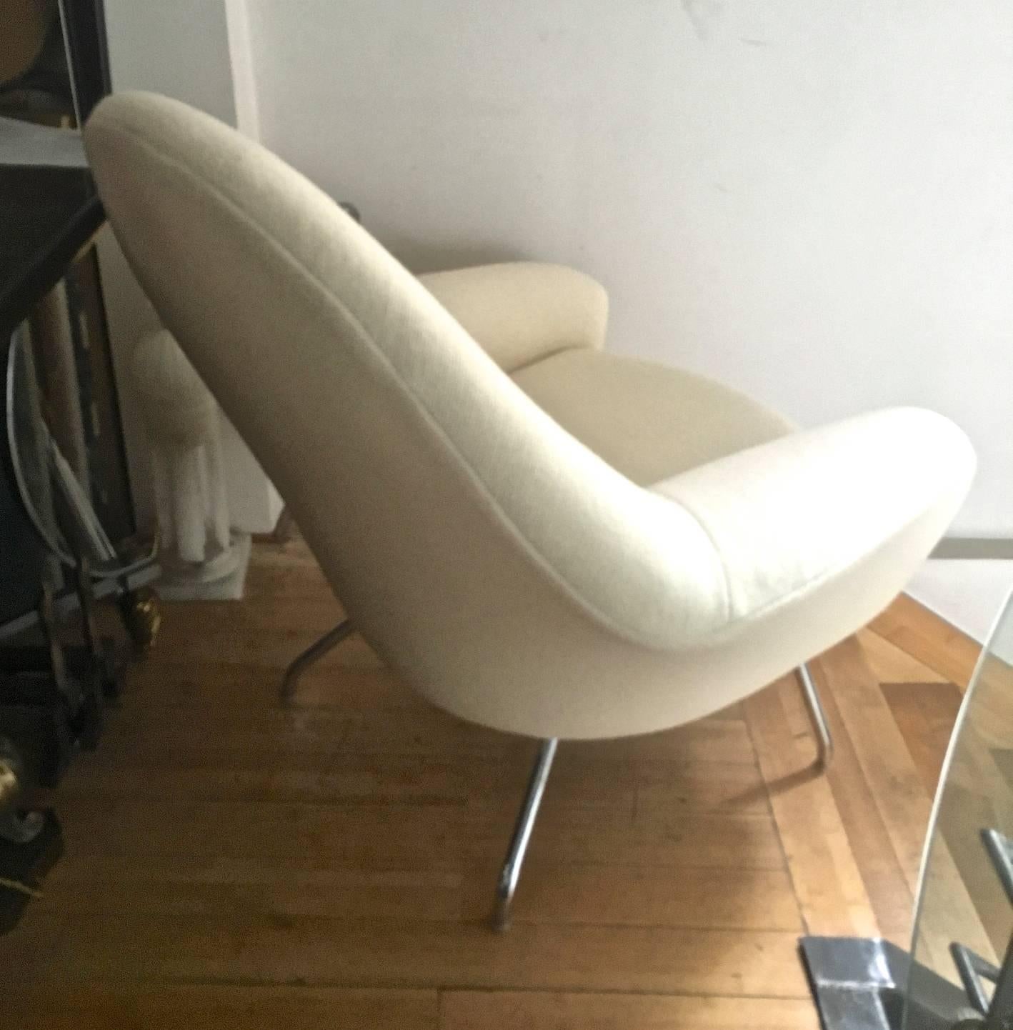 Mid-Century Modern Pair of Joseph-André Motte Lounge Chairs Model 770 by Steiner, 1950 For Sale