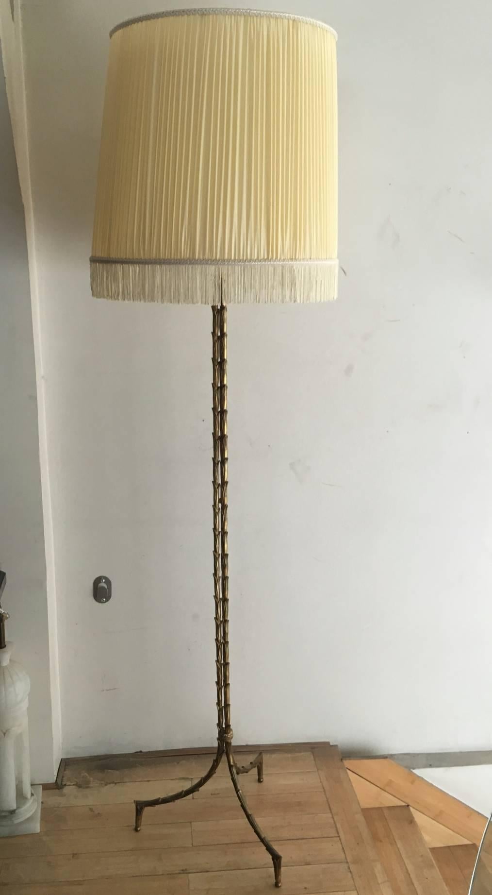 Maison Baguès Rare Pair of Refined Gold Bronze Floor Lamps, Silk Pleated Shades For Sale 1