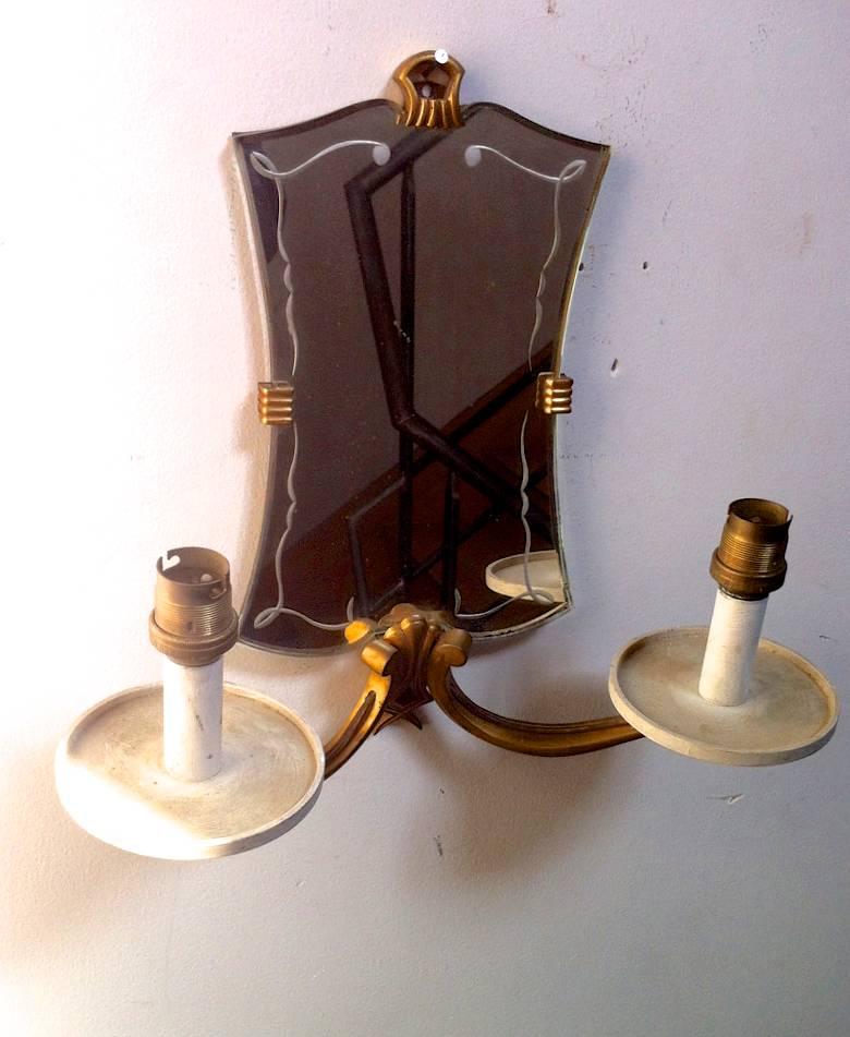 Jules Leleu Pair of 1940s Refined Mirrored Gold Bronze Sconces For Sale 1