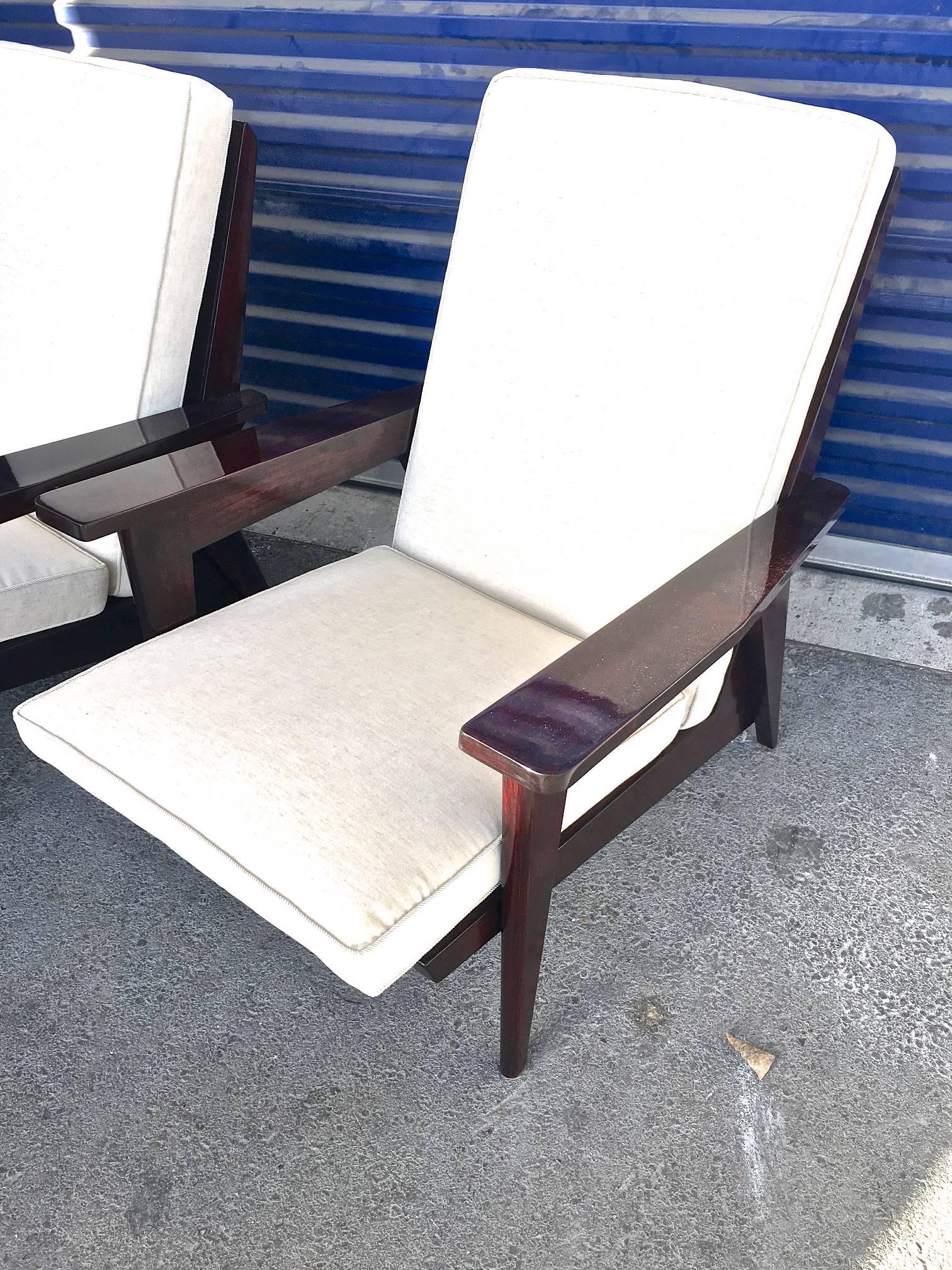 Style of Pierre Jeanneret 1950s with Pair of Lounge Chair In Excellent Condition For Sale In Paris, ile de france