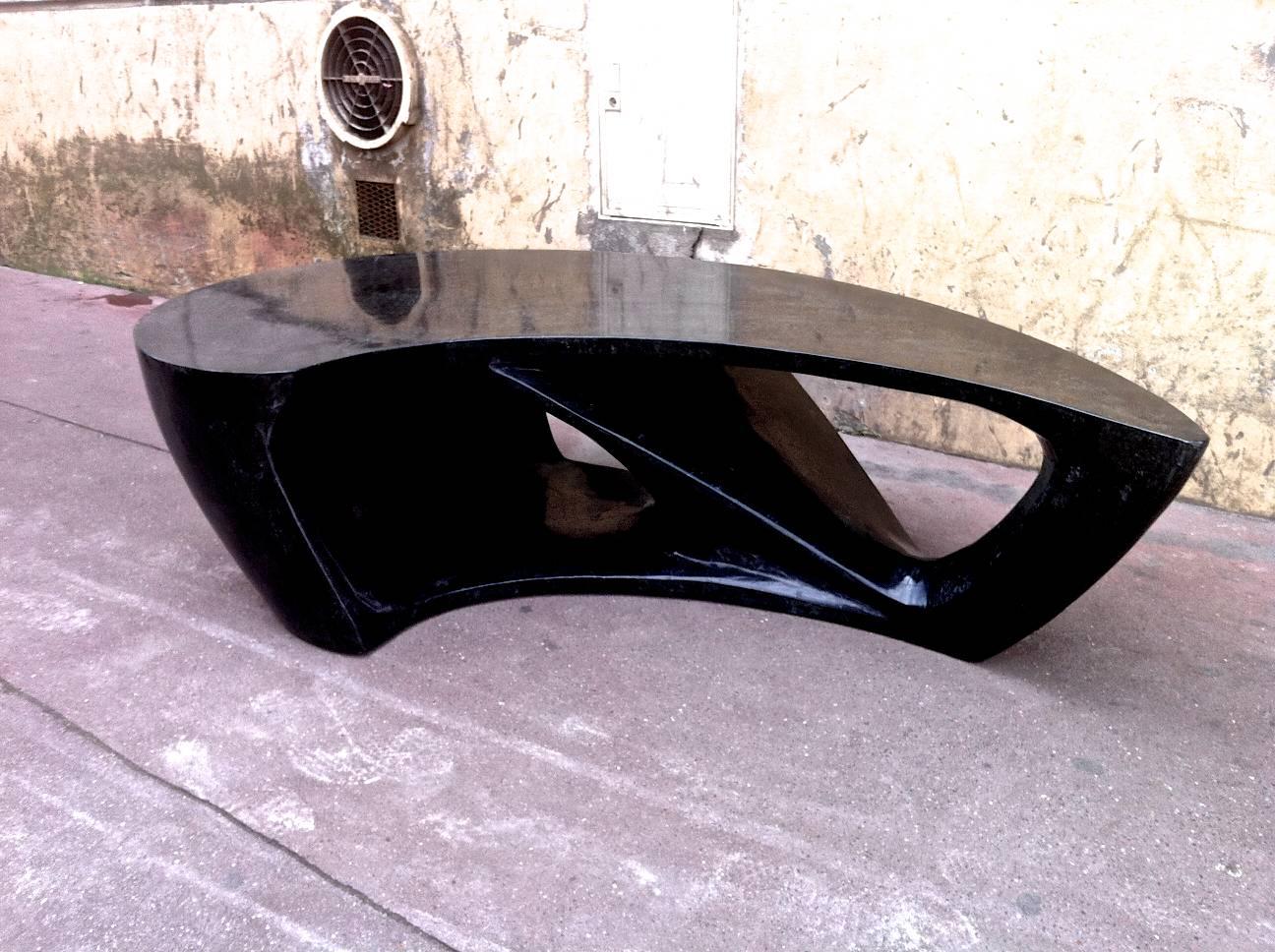 Superb 1970s Boomerang Organic Shaped Black Coffee Table In Good Condition In Paris, ile de france