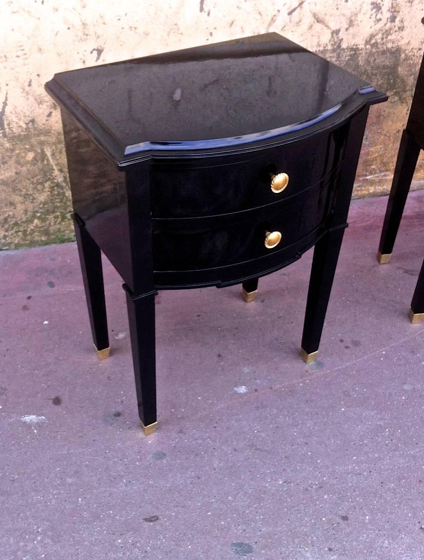 Maison Jansen Refined Pair of Black Lacquered Bedsides or Side Tables In Excellent Condition For Sale In Paris, ile de france